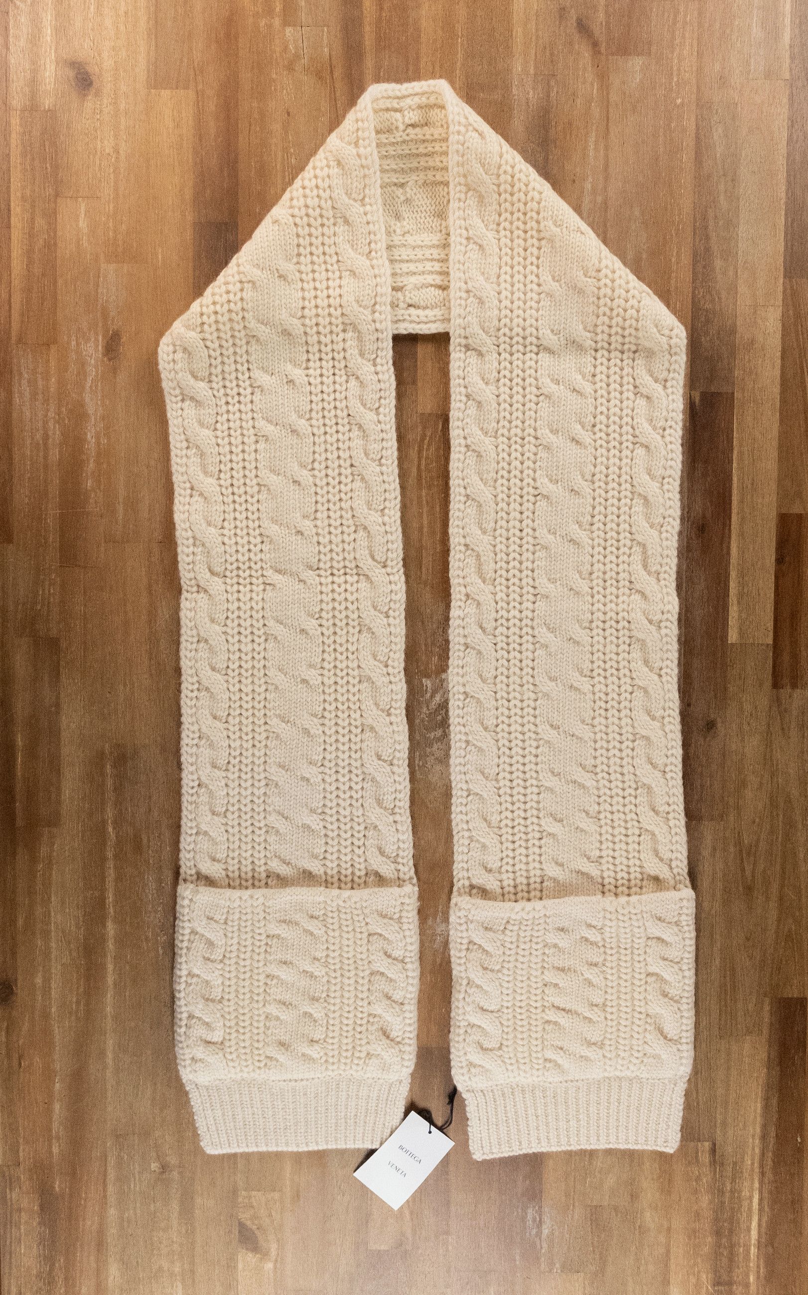 Bottega Veneta BOTTEGA VENETA bone white / ecru chunky wool scarf q Size ONE SIZE - 1 Thumbnail