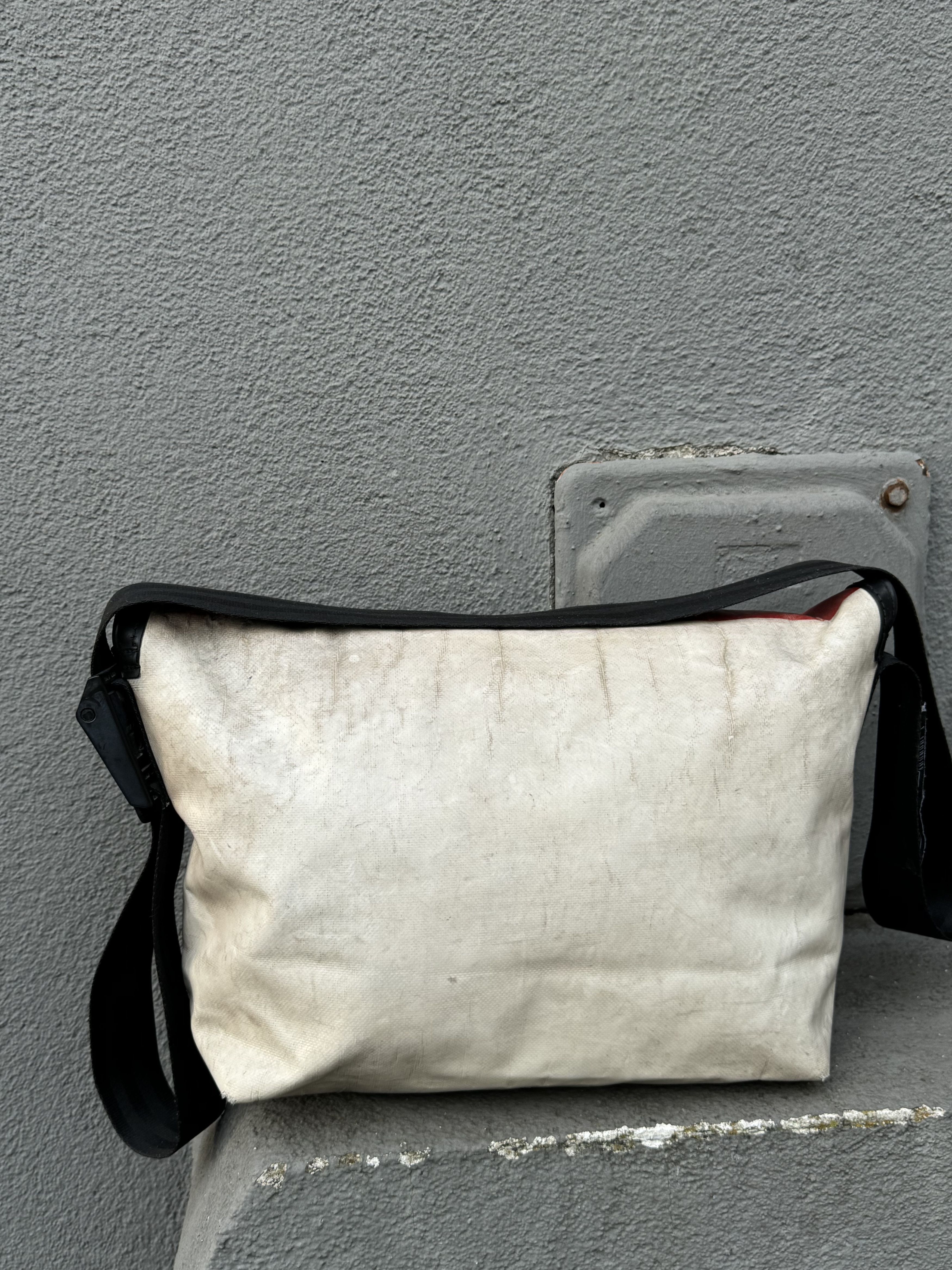 Freitag × Japanese Brand × Vintage FREITAG F42 6 Webstripe Messenger Shoulder Bag Red Green Size ONE SIZE - 5 Thumbnail