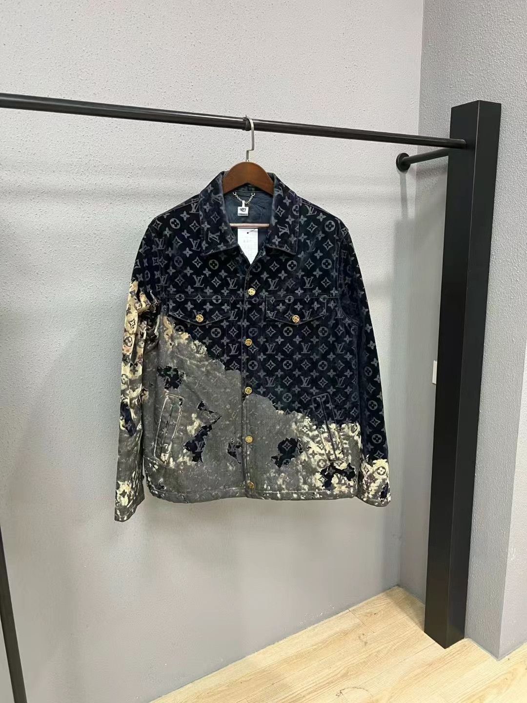 Louis Vuitton Louis Vuitton Fire Cloud Denim Size US L / EU 52-54 / 3 - 1 Thumbnail