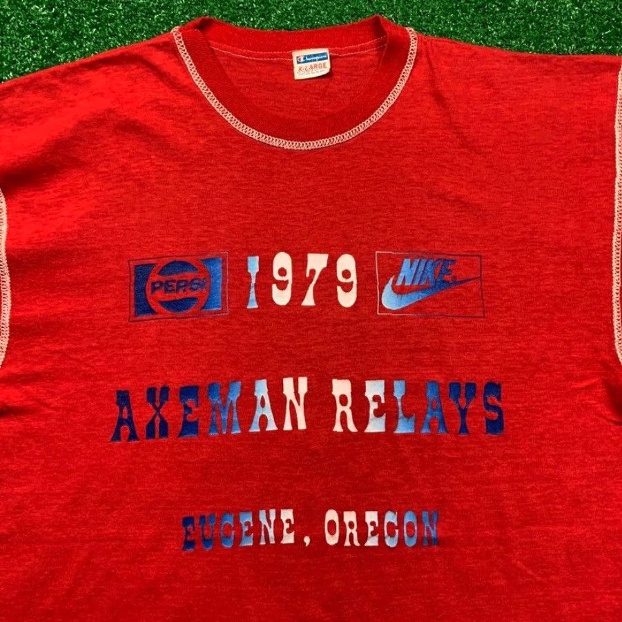 Nike VINTAGE Nike T-Shirt USA 70s 80s 90s Bar XL Red Crew Neck Short Sleeve Graphic Tee Men Size US XL / EU 56 / 4 - 2 Thumbnail