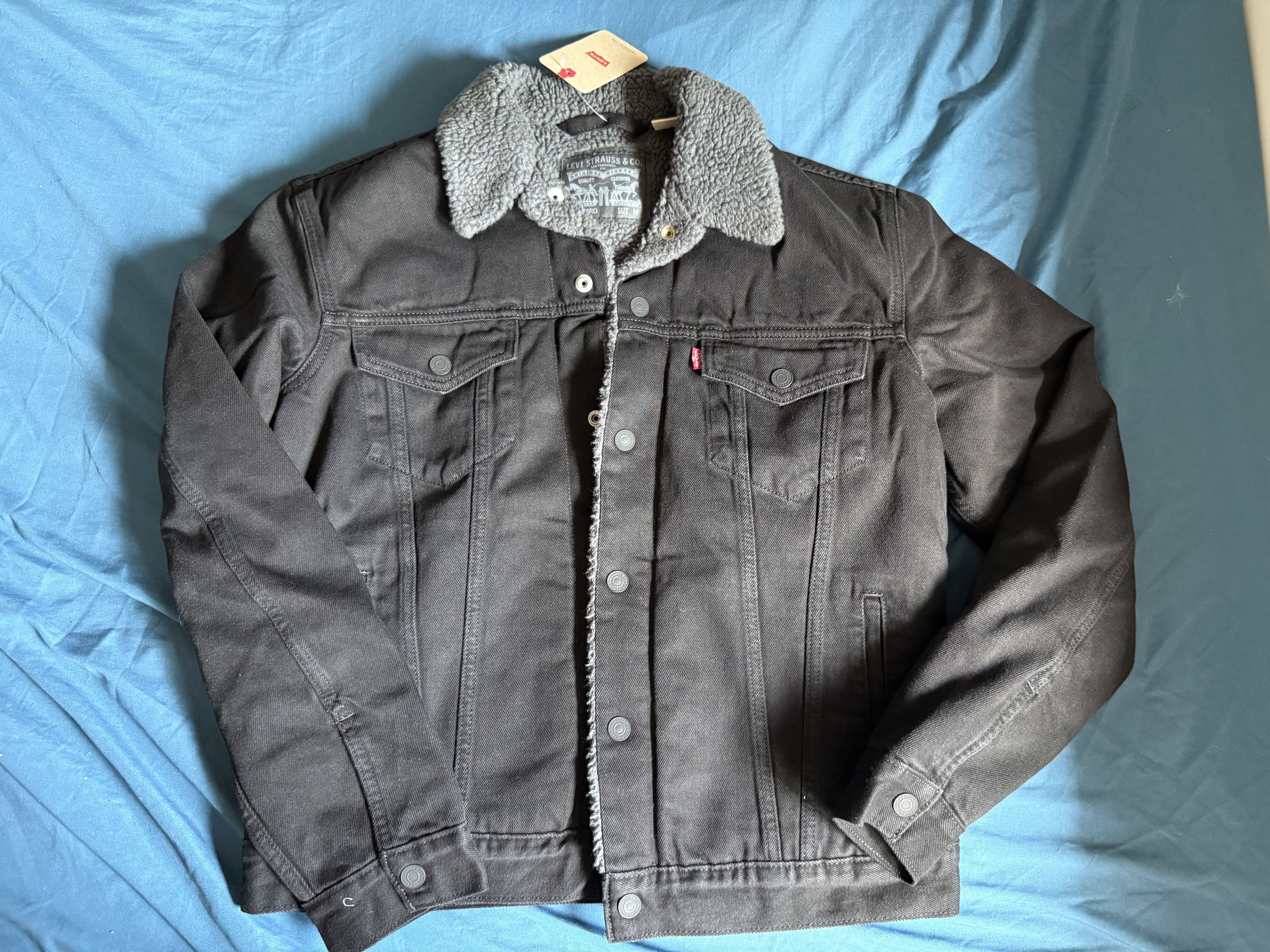 Levi's Levi’s Men’s Type iii Sherpa Trucker Jacket medium $128 Size US M / EU 48-50 / 2 - 3 Thumbnail