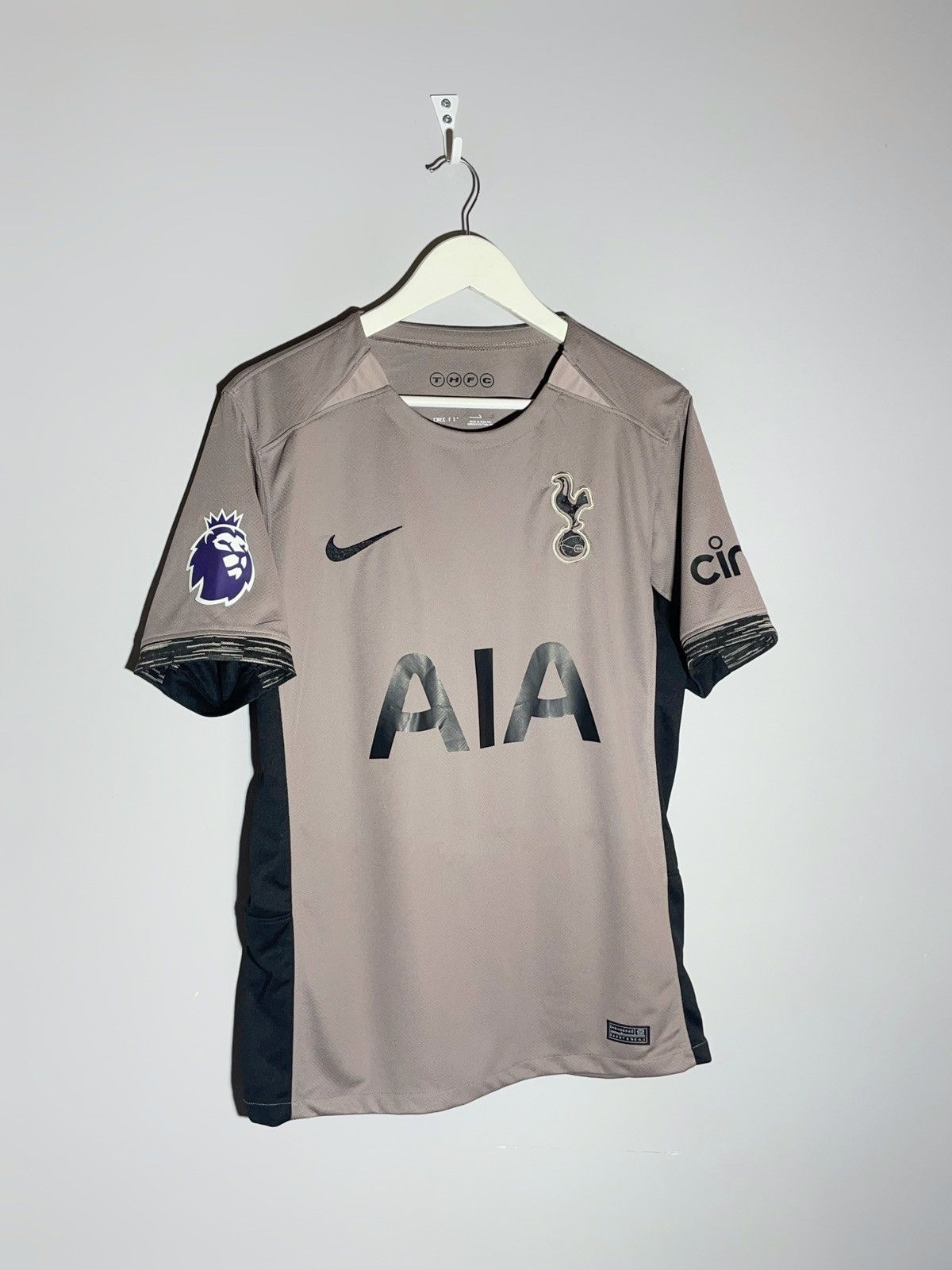 Nike Tottenham Hotspur Nike 2023/24 Third Y2k Football Shirt Size US L / EU 52-54 / 3 - 2 Thumbnail