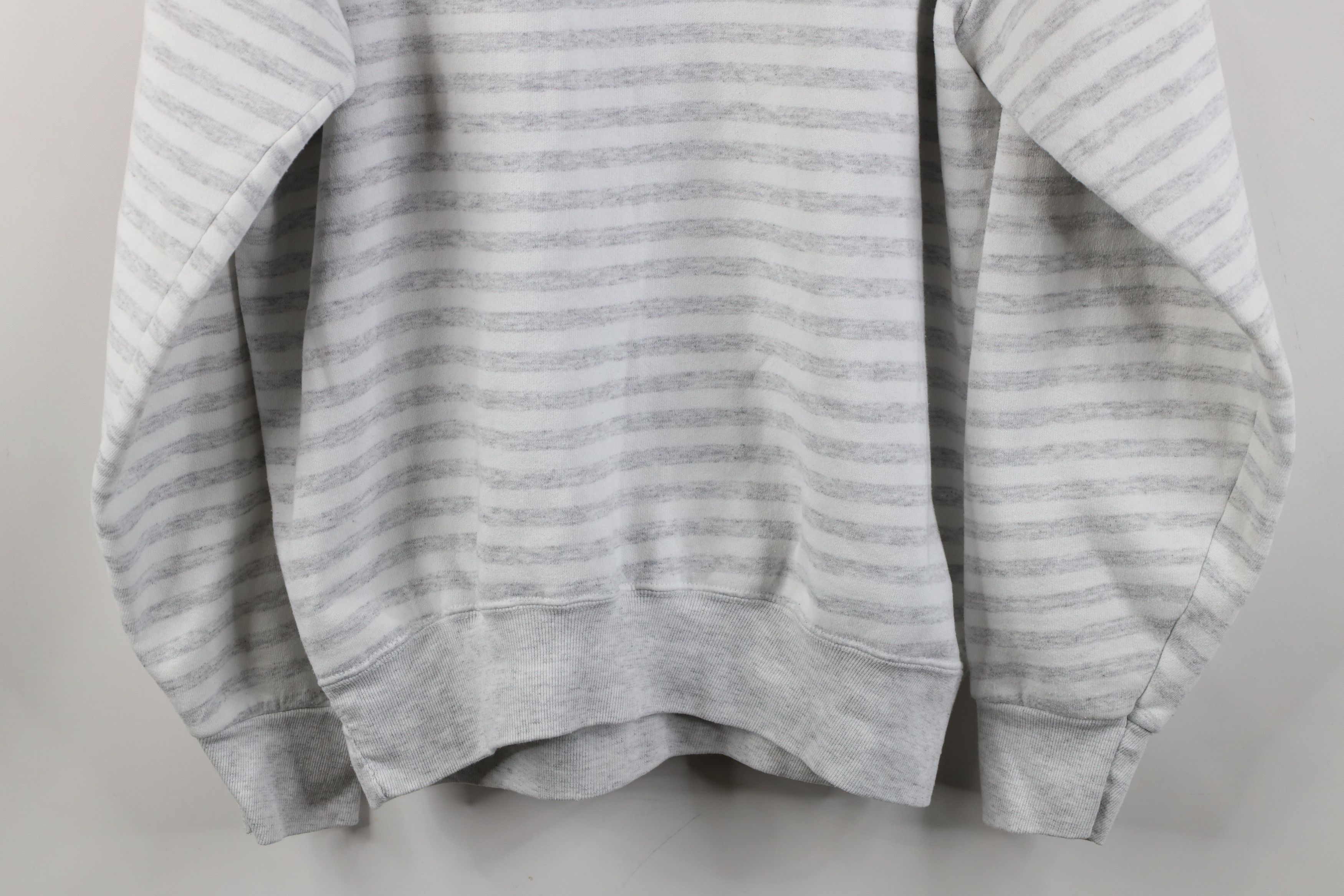 Vintage Vintage 90s Streetwear Deep Lake Michigan Sweatshirt USA Size L / US 10 / IT 46 - 9 Thumbnail
