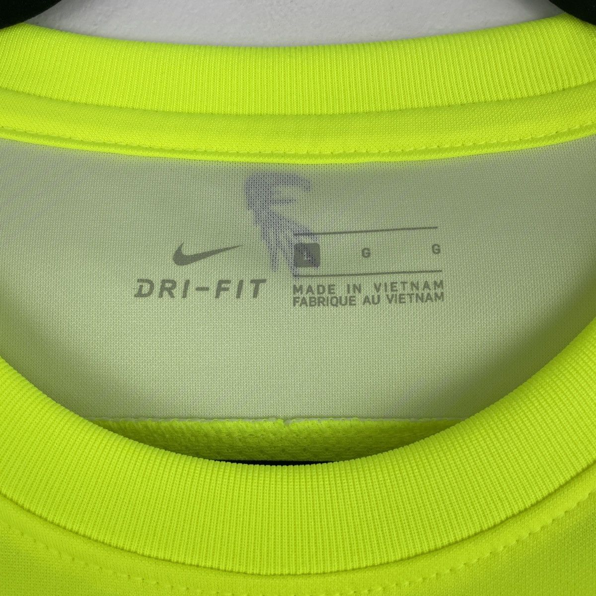 Nike SC Freiburg Goalkeeper Jersey Nike Shirt Neon GK 2021/2022 Size US L / EU 52-54 / 3 - 3 Thumbnail