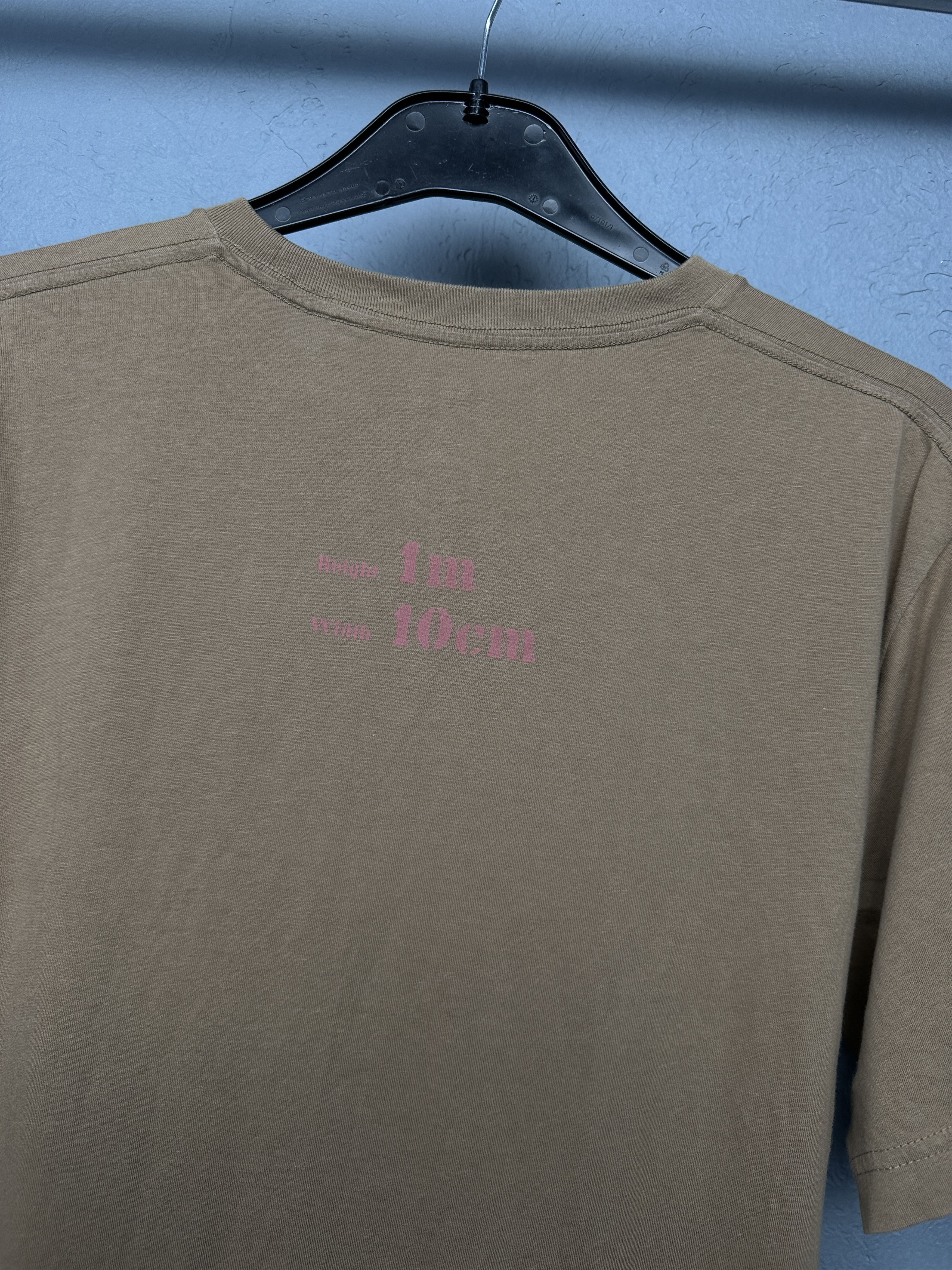 Uniqlo Uniqlo U Utility Attack On Titan Mens T-Shirt Size US M / EU 48-50 / 2 - 7 Thumbnail