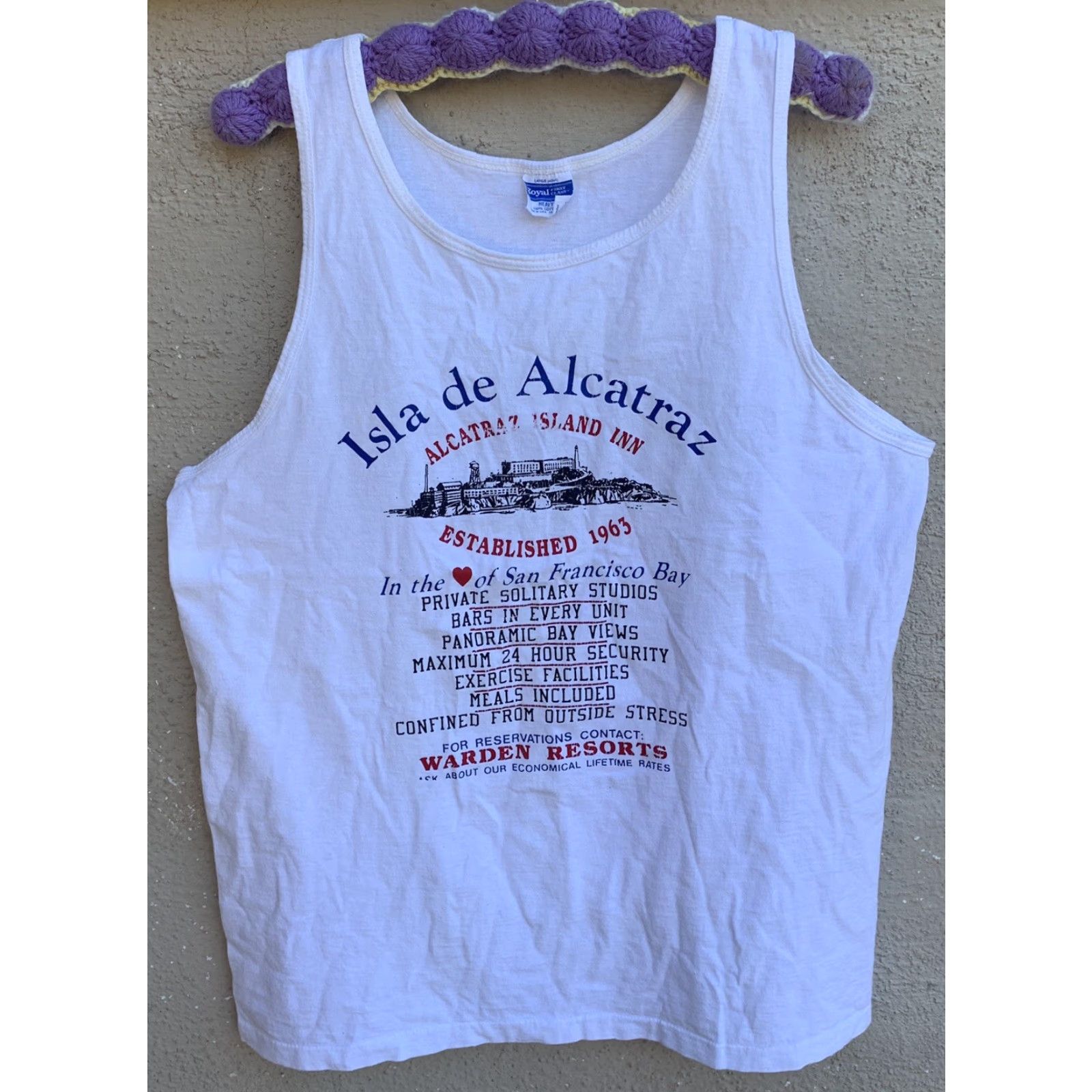 Vintage VINTAGE Alcatraz Island Inn Warden Reaorts Tank Top Single Stitch L Made In USA Men Tank Top 1980s White 100% Cotton Graphic USA Adventure Size US L / EU 52-54 / 3 - 6 Thumbnail