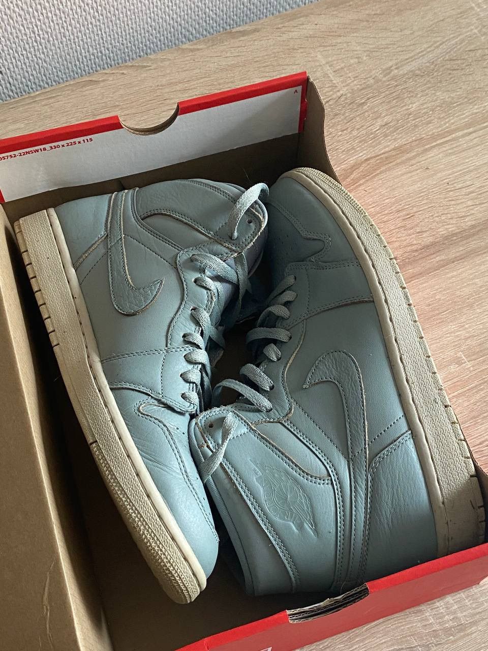 Nike NIKE AIR JORDAN 1 MICA GREEN Size US 9.5 / EU 42-43 - 1 Thumbnail