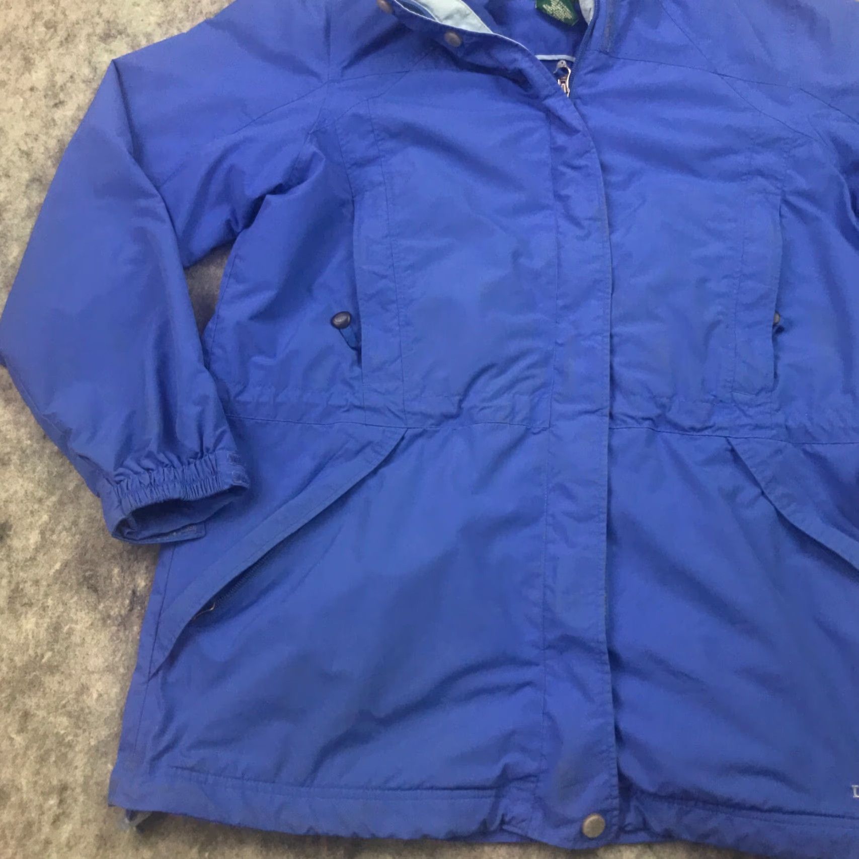 Vintage LL Bean Womens Jacket Medium Blue Packable Hood Adjustable Waist and Bottom Size 32" / US 10 / IT 46 - 3 Thumbnail
