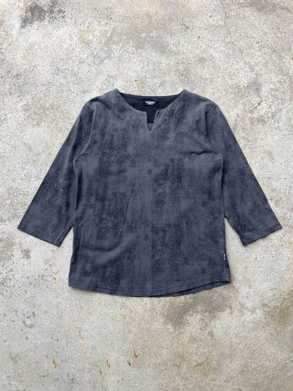 Tornado Mart Vintage 2000’s Tornado Mart Visual Kei Shadow Print Tshirt Size US M / EU 48-50 / 2 - 1 Thumbnail