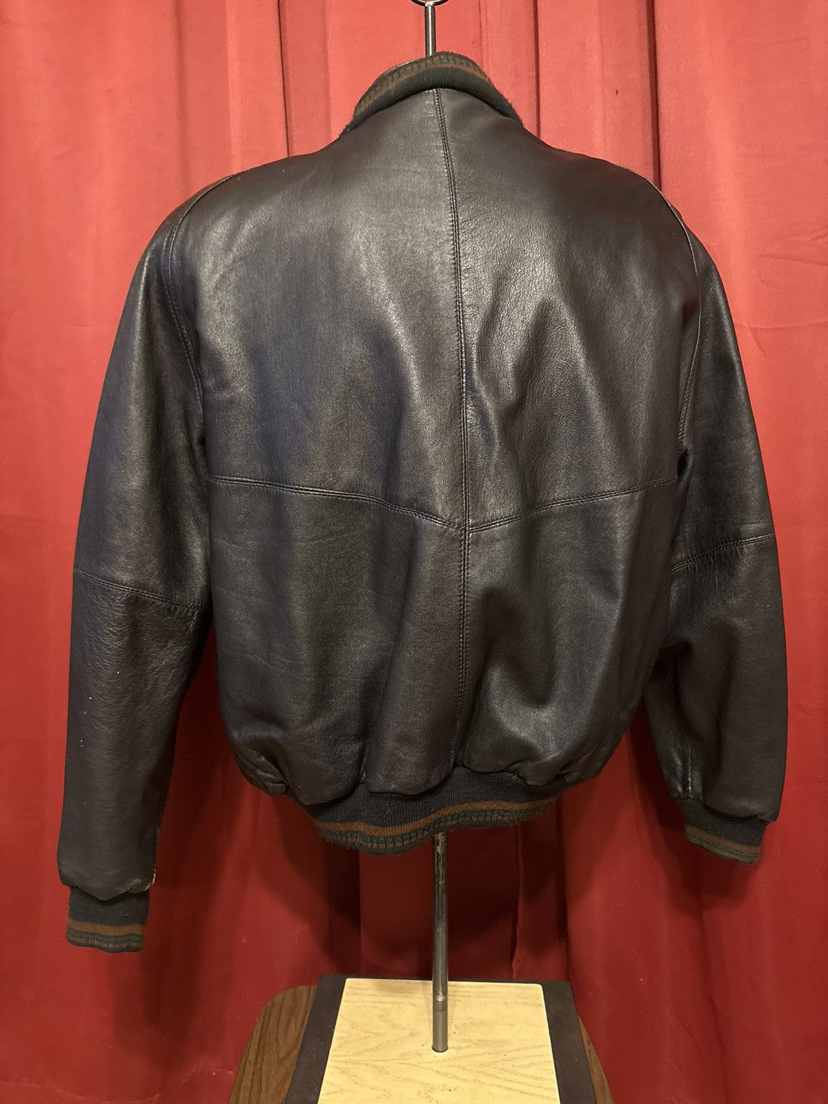 Vintage Vintage McDonald’s Leather Jacket 90’s Soviet Union Grail Size US L / EU 52-54 / 3 - 3 Thumbnail