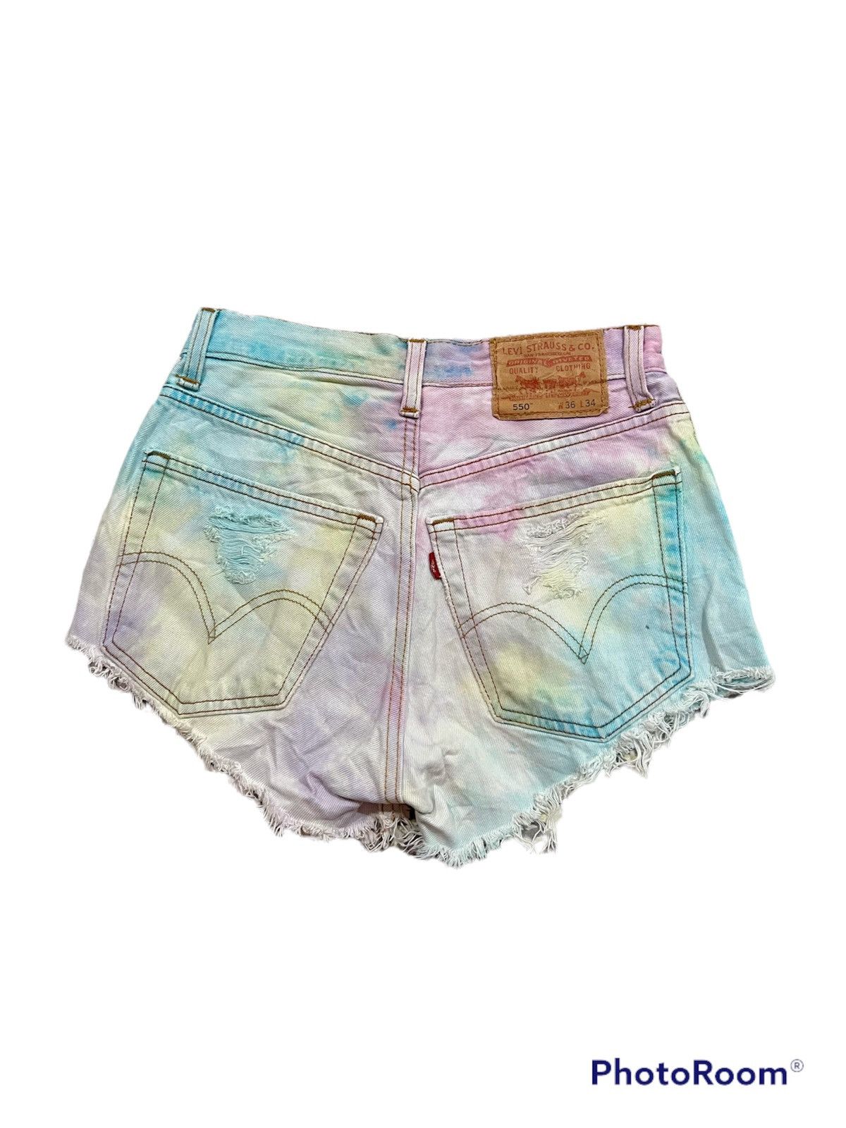 Levi's Vintage Clothing Vintage Levis rainbow tiedye shorts🌈 Size 24" / US 00 / IT 34 - 2 Thumbnail