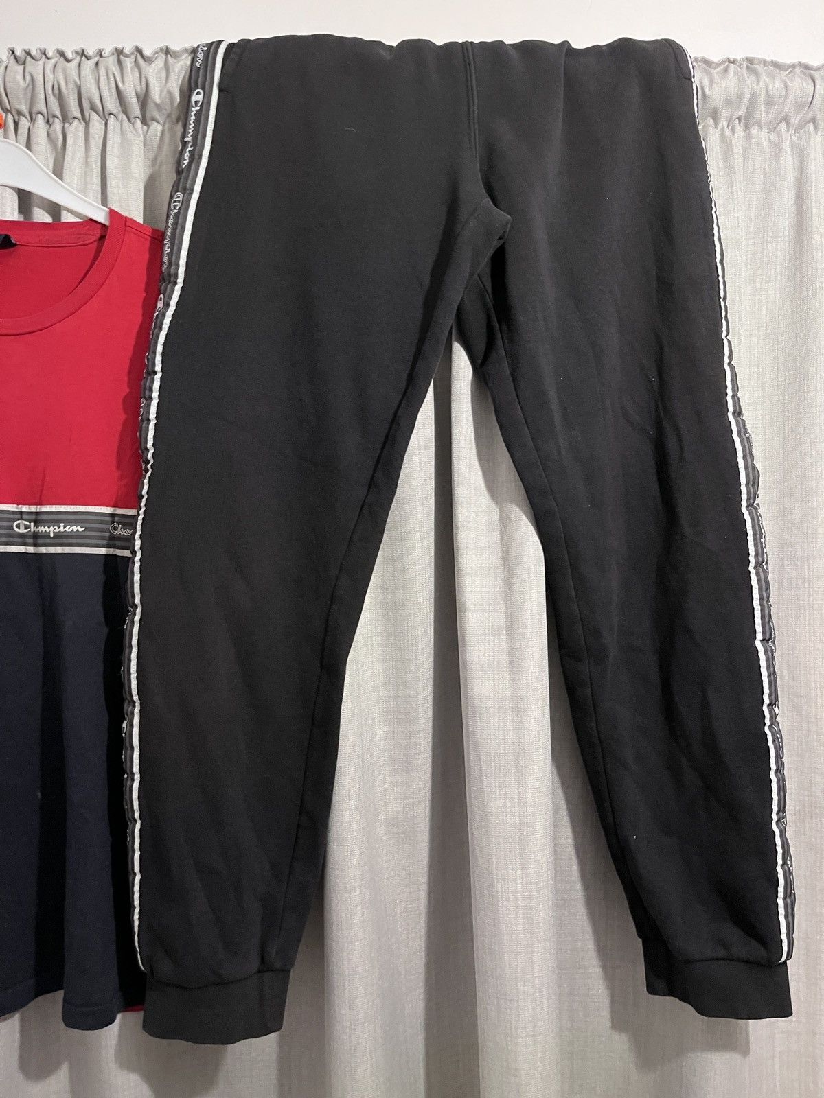 Champion Champion shirt and jogger Size US M / EU 48-50 / 2 - 4 Thumbnail