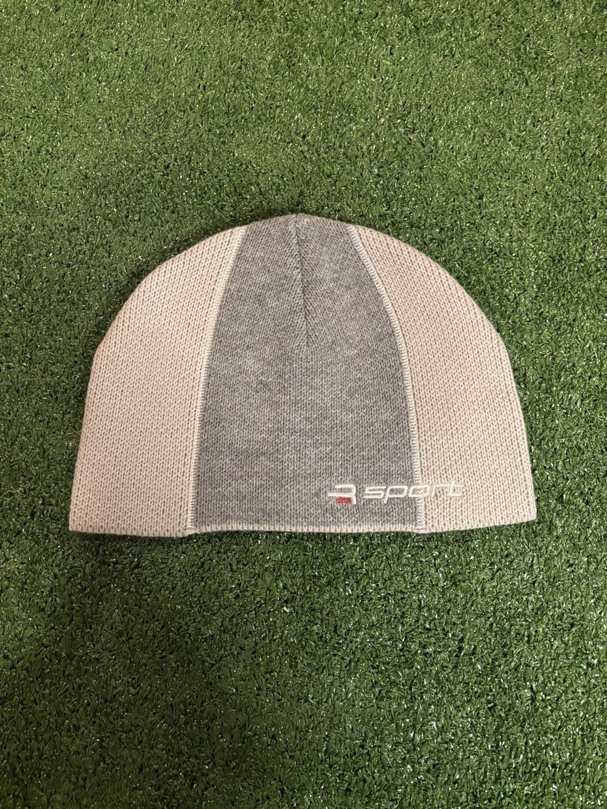 The GV Gallery Grey GV Gallery Raspberry Hills “Hoodie Beanie” Size ONE SIZE - 4 Thumbnail