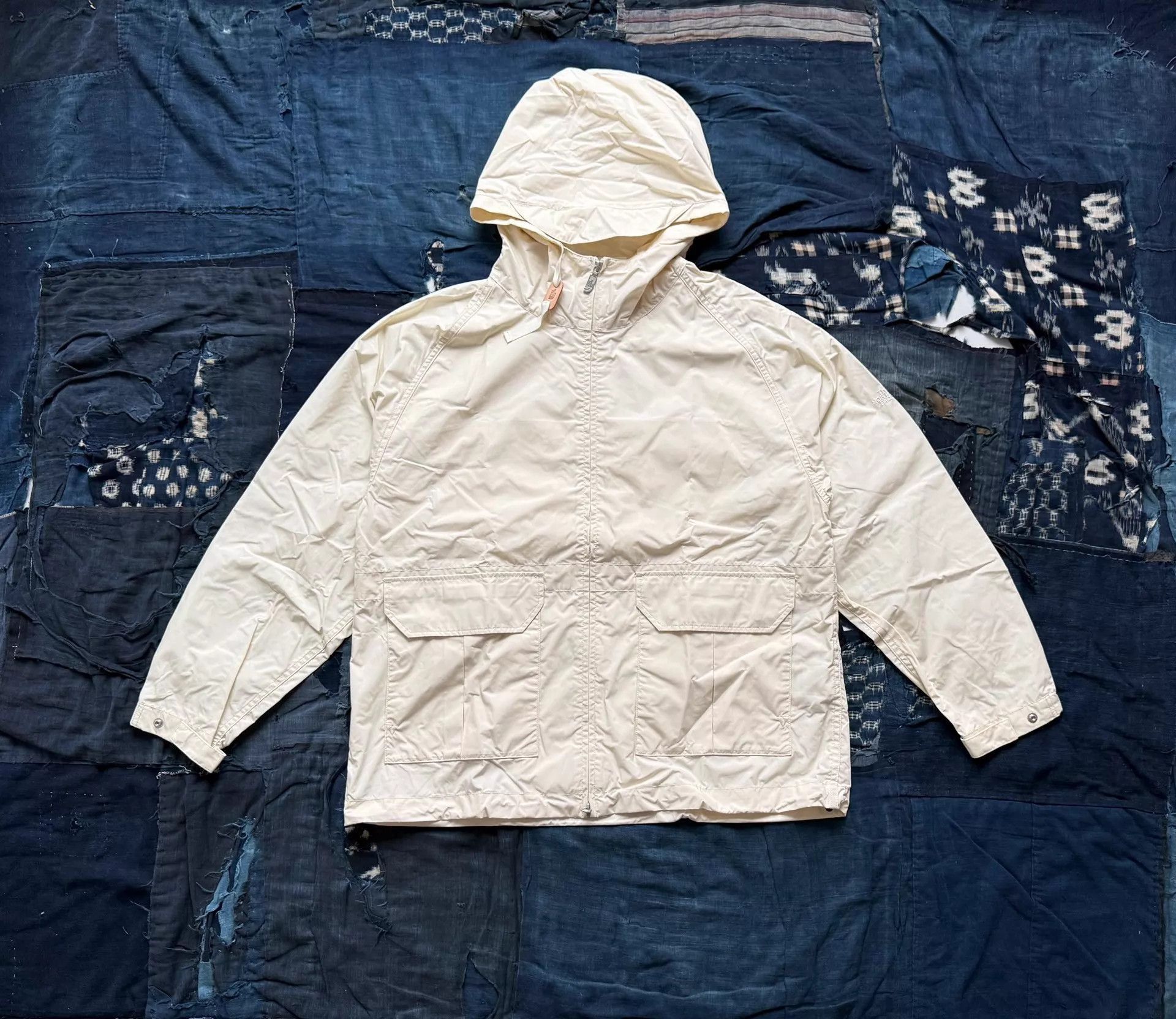 The North Face Beige Hooded Light Jacket Size L Size US L / EU 52-54 / 3 - 1 Thumbnail