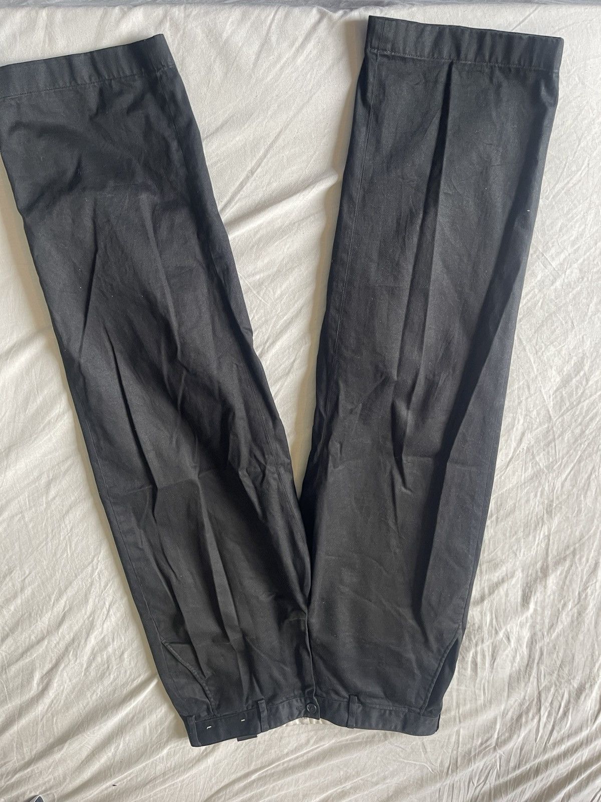 JW Anderson × Uniqlo Jw anderson uniqlo pants Size US 32 / EU 48 - 3 Thumbnail