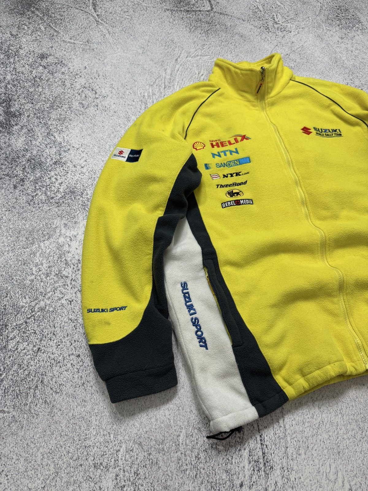 Japanese Brand VTG SUZUKI SPORT WORLD RALLY TEAM FLEECE JACKET Size US XL / EU 56 / 4 - 2 Thumbnail