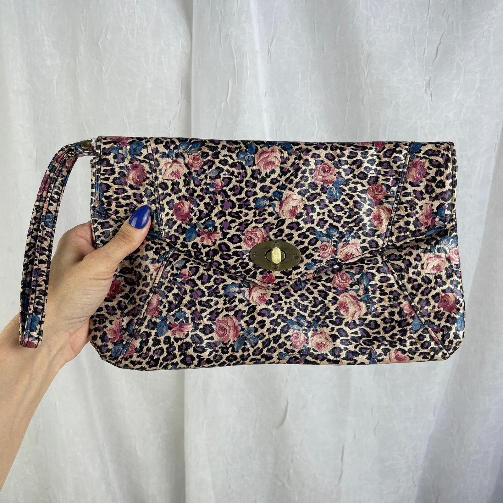Forever 21 NWOT Wristlet Clutch Handbag Leopard Print Blue Pink Roses, Women's