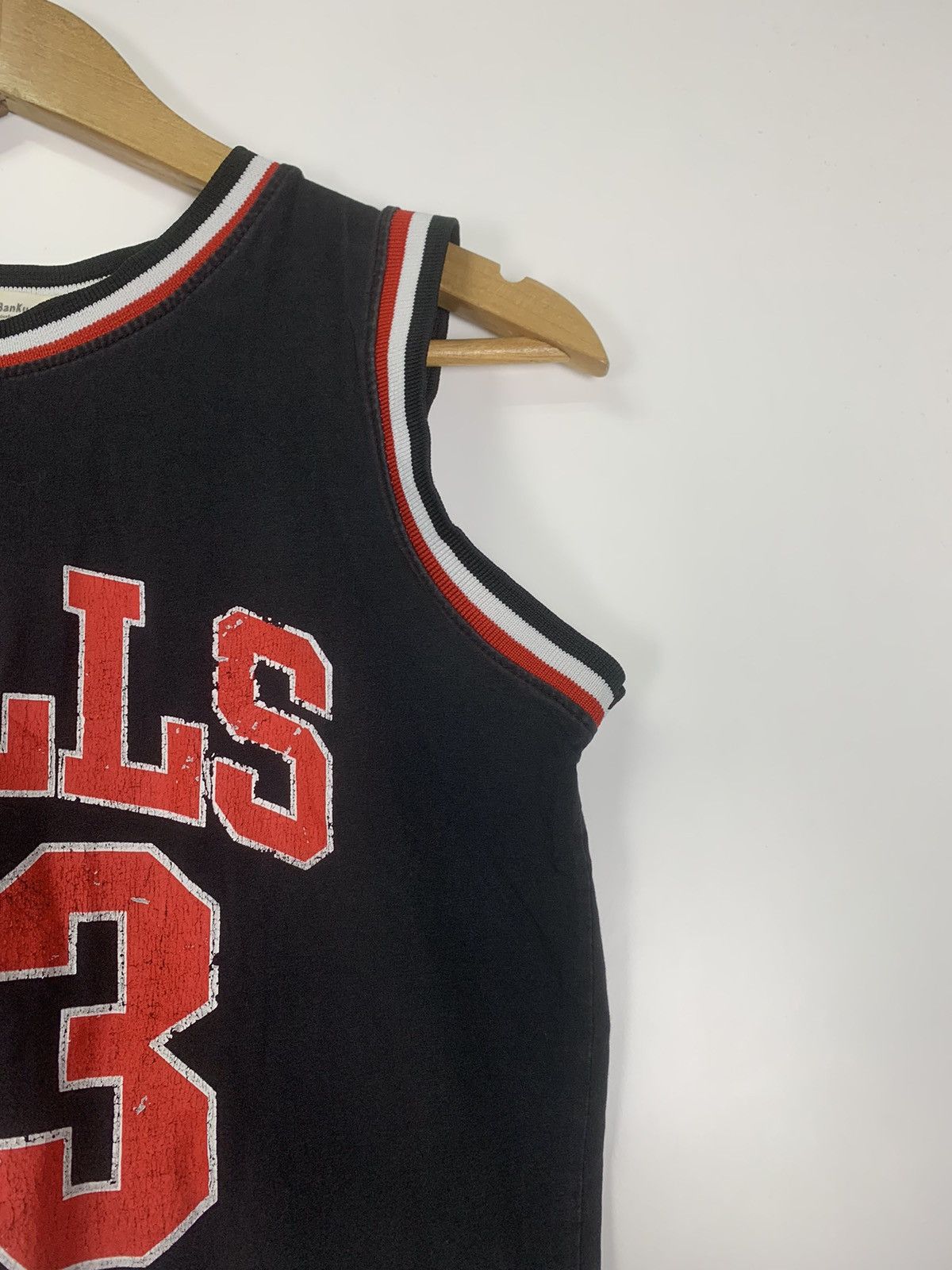 NBA × Vintage Vintage Chicago Bulls Jersey Size US S / EU 44-46 / 1 - 6 Thumbnail