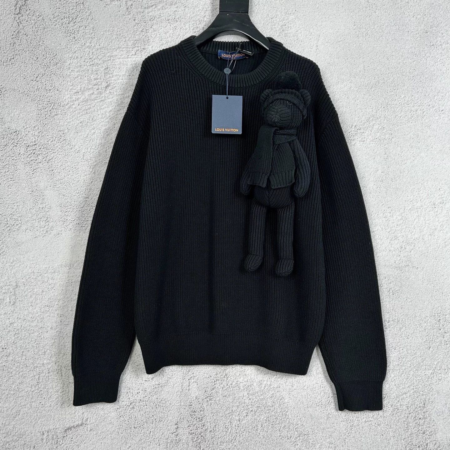 Louis Vuitton LV teddy with long-sleeve knit sweater black S Size US S / EU 44-46 / 1 - 1 Thumbnail