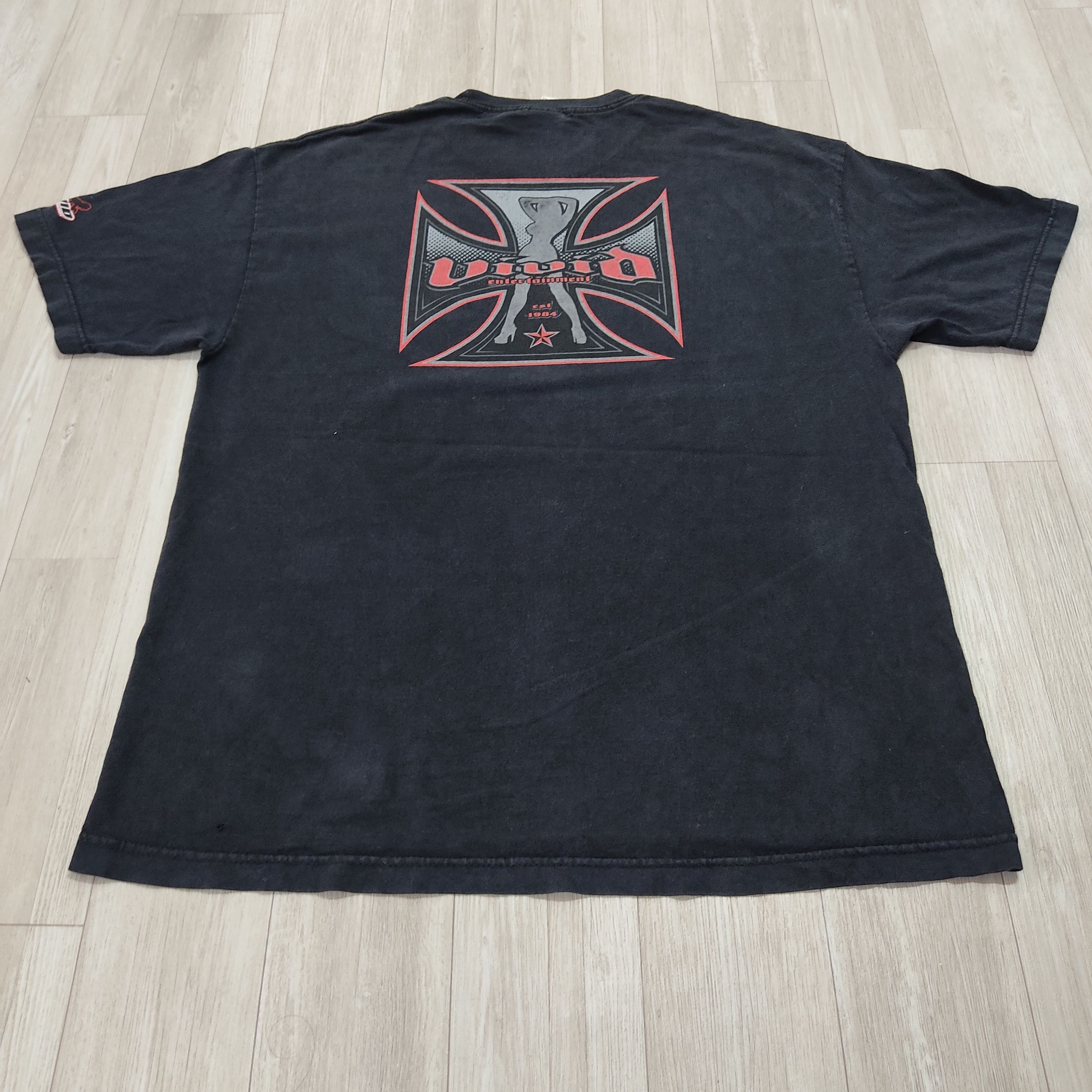Vintage Vtg VIVID ADULT ENTERTAINMENT Big Cross Distressed T-shirt Size US XL / EU 56 / 4 - 12 Thumbnail
