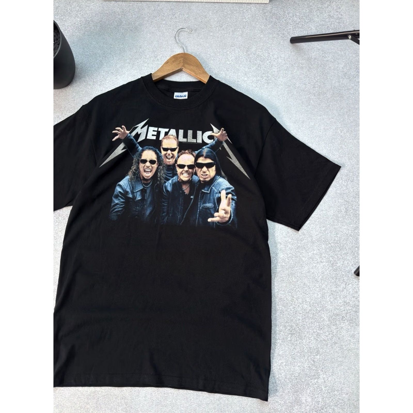 Vintage Metallica T-Shirt Band Graphic Print Black Shirt M Men Short Sleeve World Magnetic Tour Vintage Size US M / EU 48-50 / 2 - 3 Thumbnail