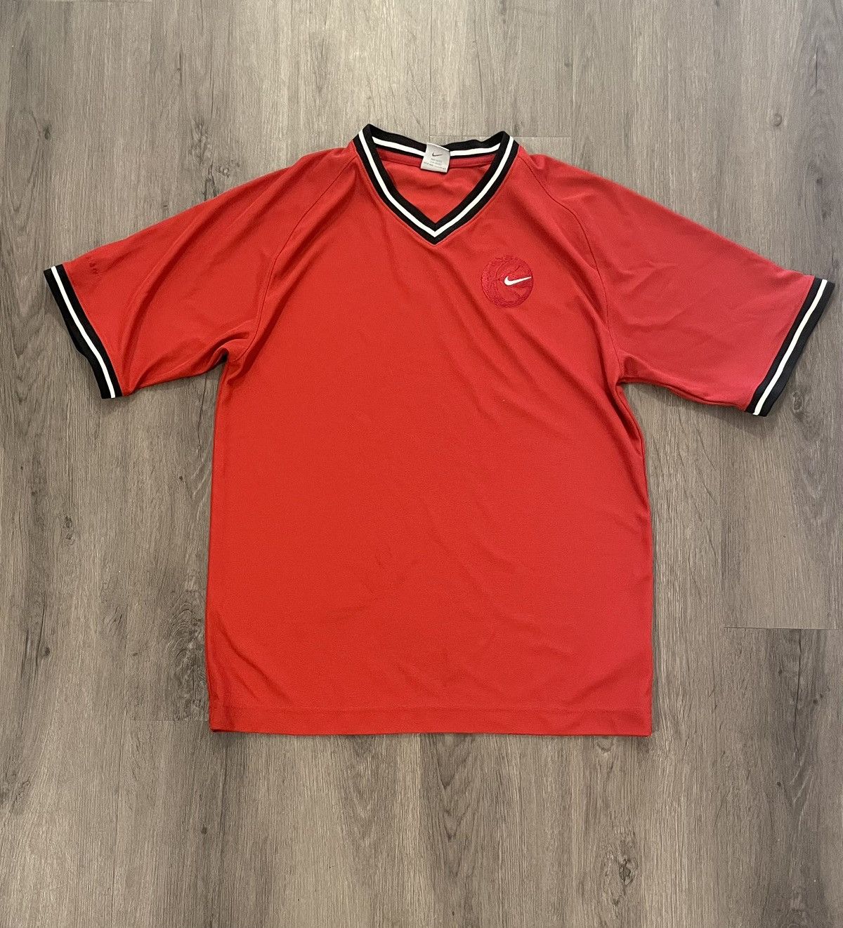 Nike × Vintage Y2K Nike “Basketball Dri-Fit Warm-up” T-Shirt (Sz.M) Size US M / EU 48-50 / 2 - 1 Thumbnail