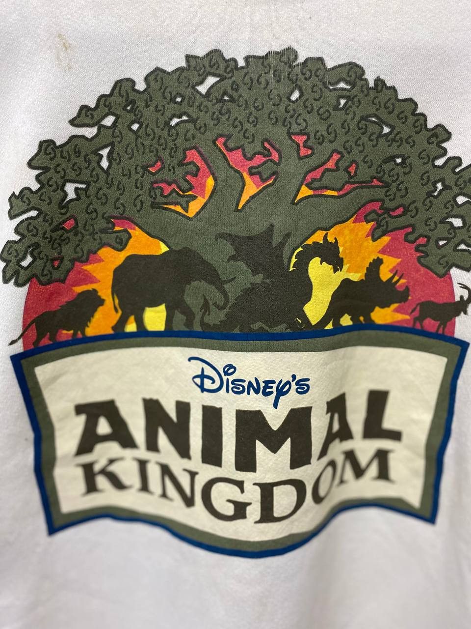 Disney vintage disney animal kingdom movie sweatshirt nice design Size US M / EU 48-50 / 2 - 5 Thumbnail