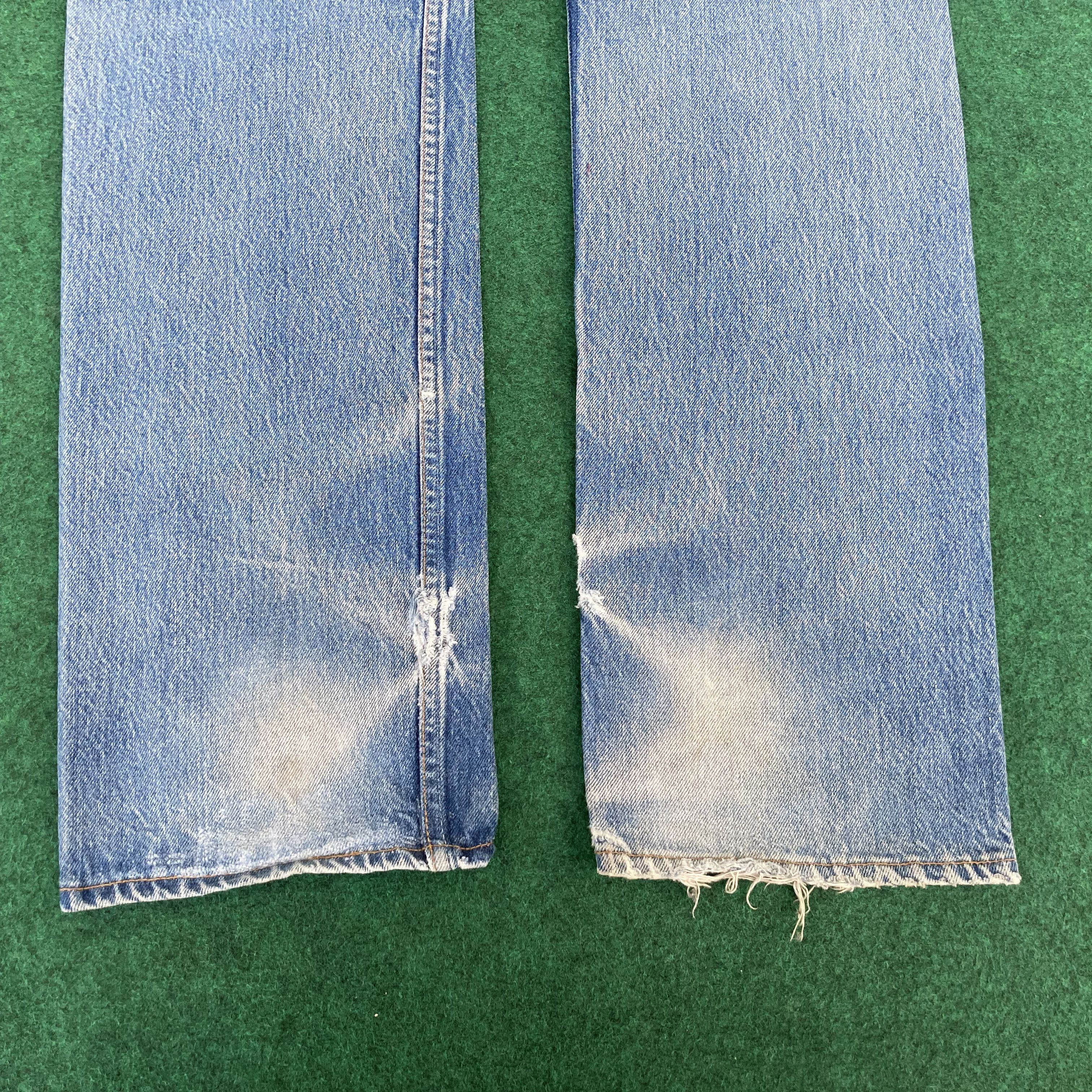 Levi's 35x37 Vtg Levis 501xx Distressed Ripped Light Wash Jeans Size US 35 - 12 Thumbnail