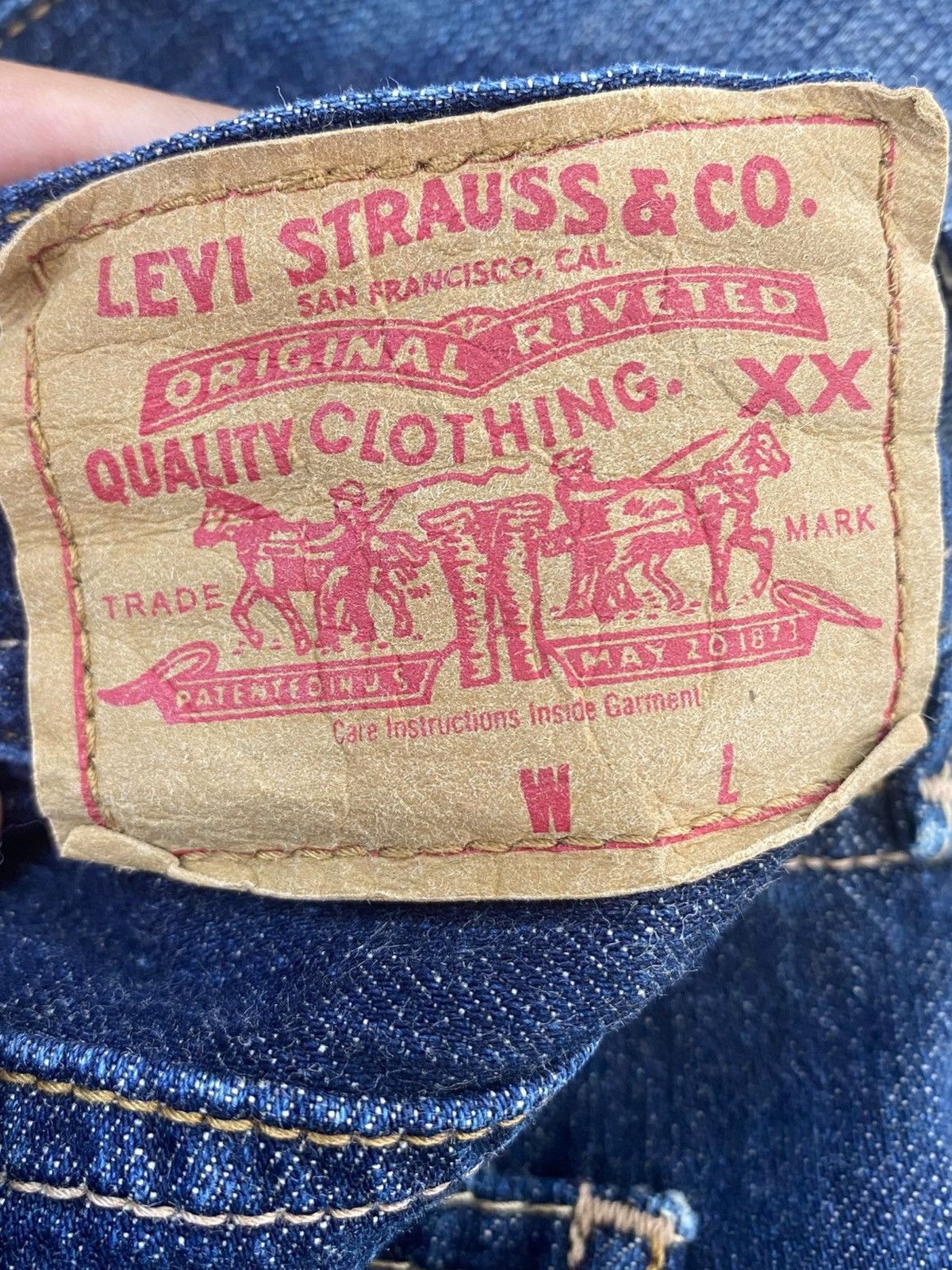 Levi's Levi’s Whiskers Faded Wash Style Flare Jeans Size US 28 / EU 44 - 10 Thumbnail