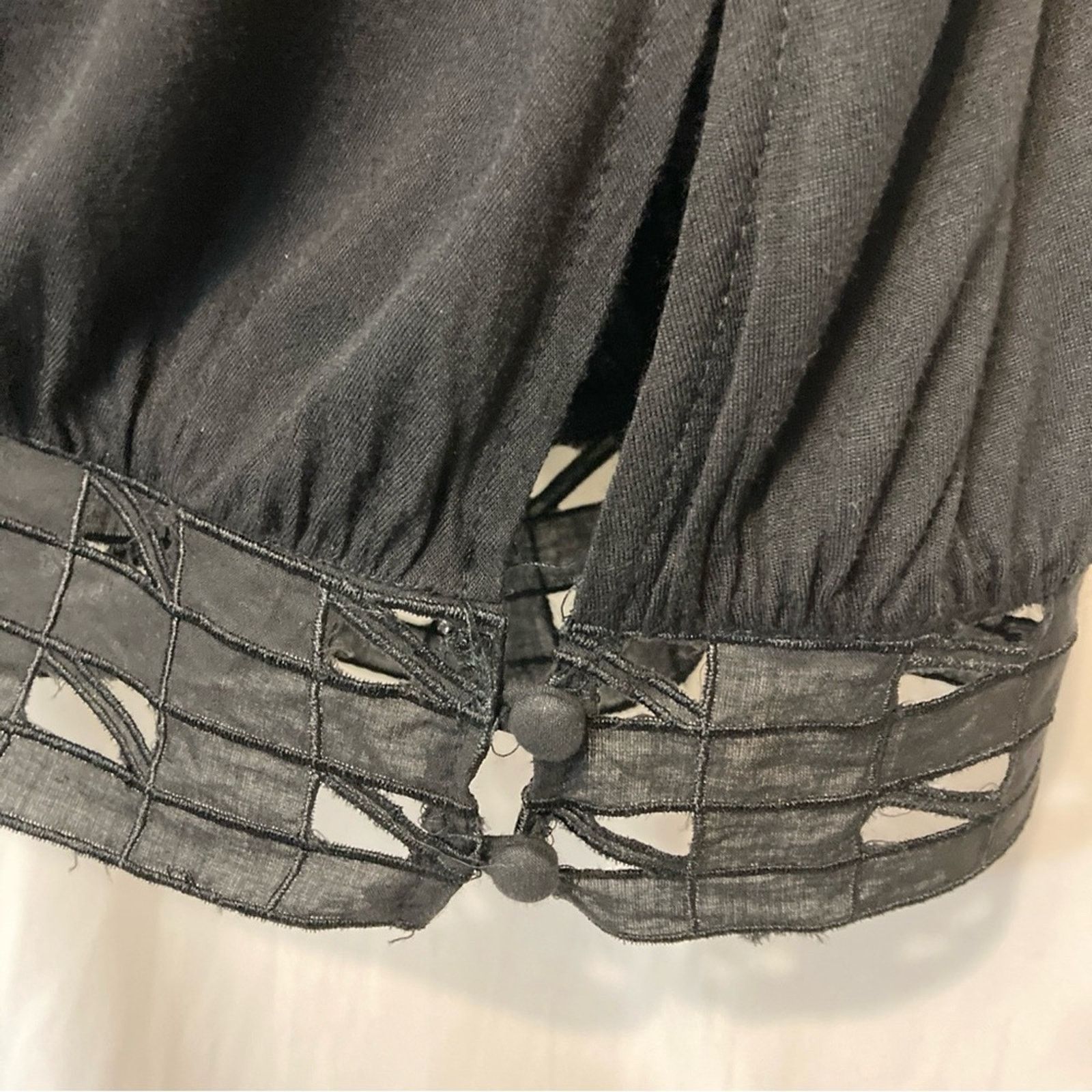 Other Bizz Black Cut Out Lace Scalloped Flutter Sleeve Blouse Top Size L / US 10 / IT 46 - 5 Thumbnail
