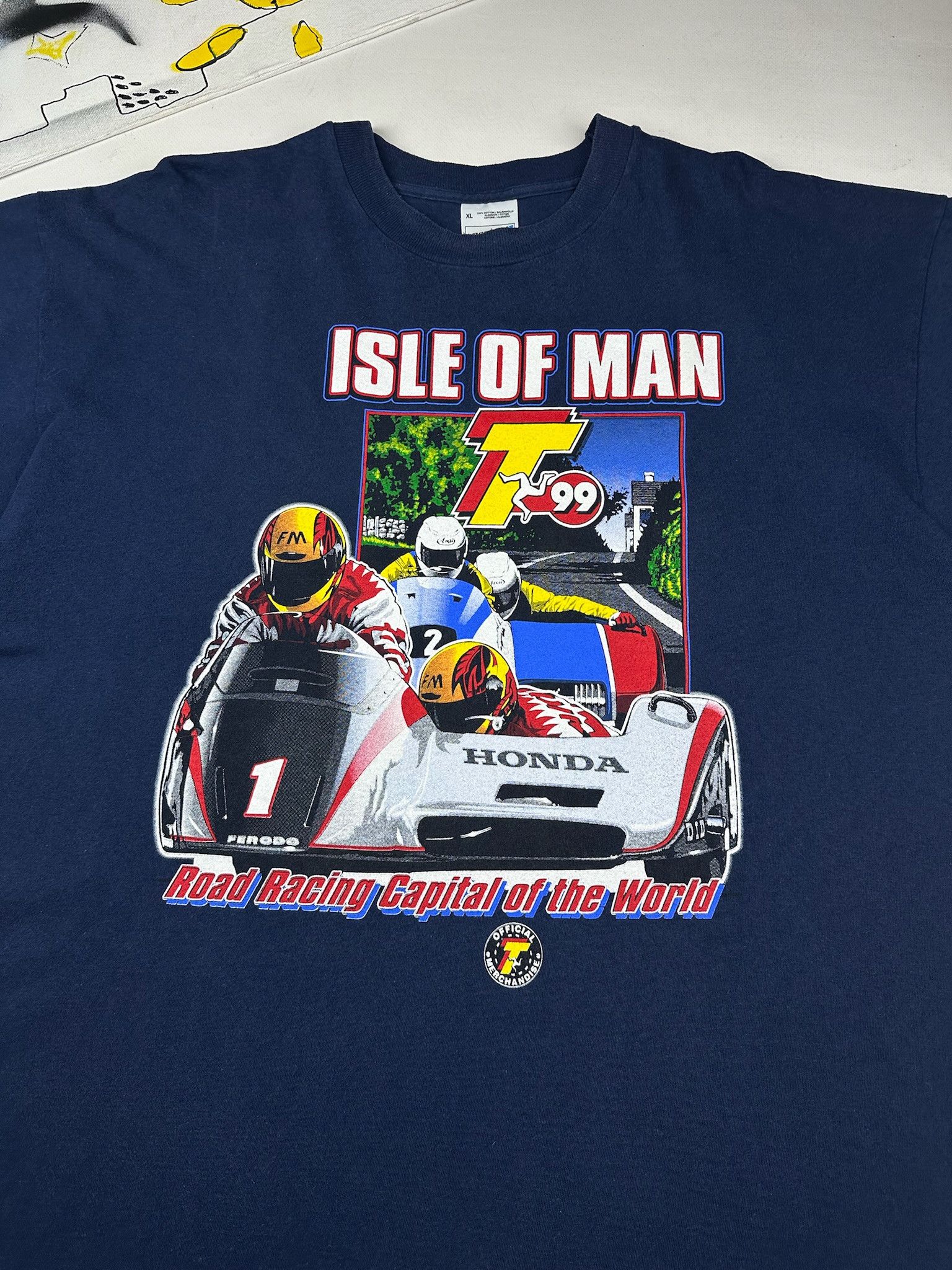 Other Racing T-shirt Isle of Man Vintage 1999 honda motorcycle Size US XL / EU 56 / 4 - 1 Thumbnail