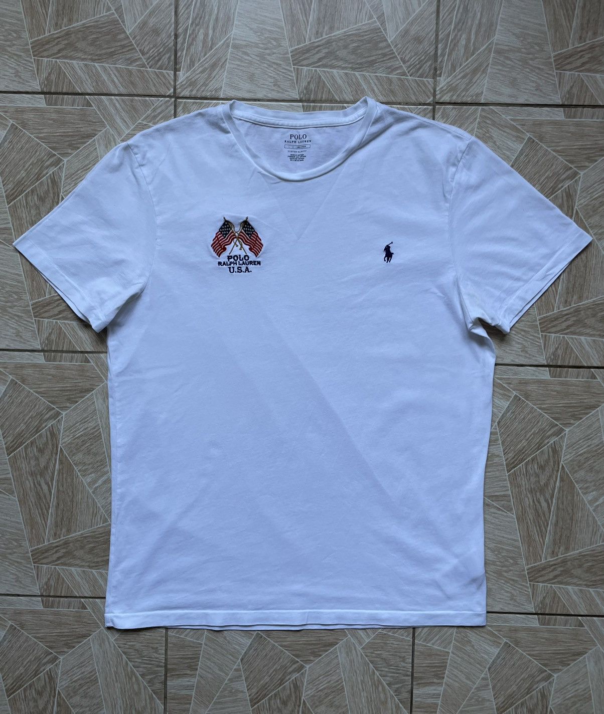 Designer Polo Ralph Lauren USA Flag Embroidered Logo Tee White L Men Size US L / EU 52-54 / 3 - 1 Thumbnail