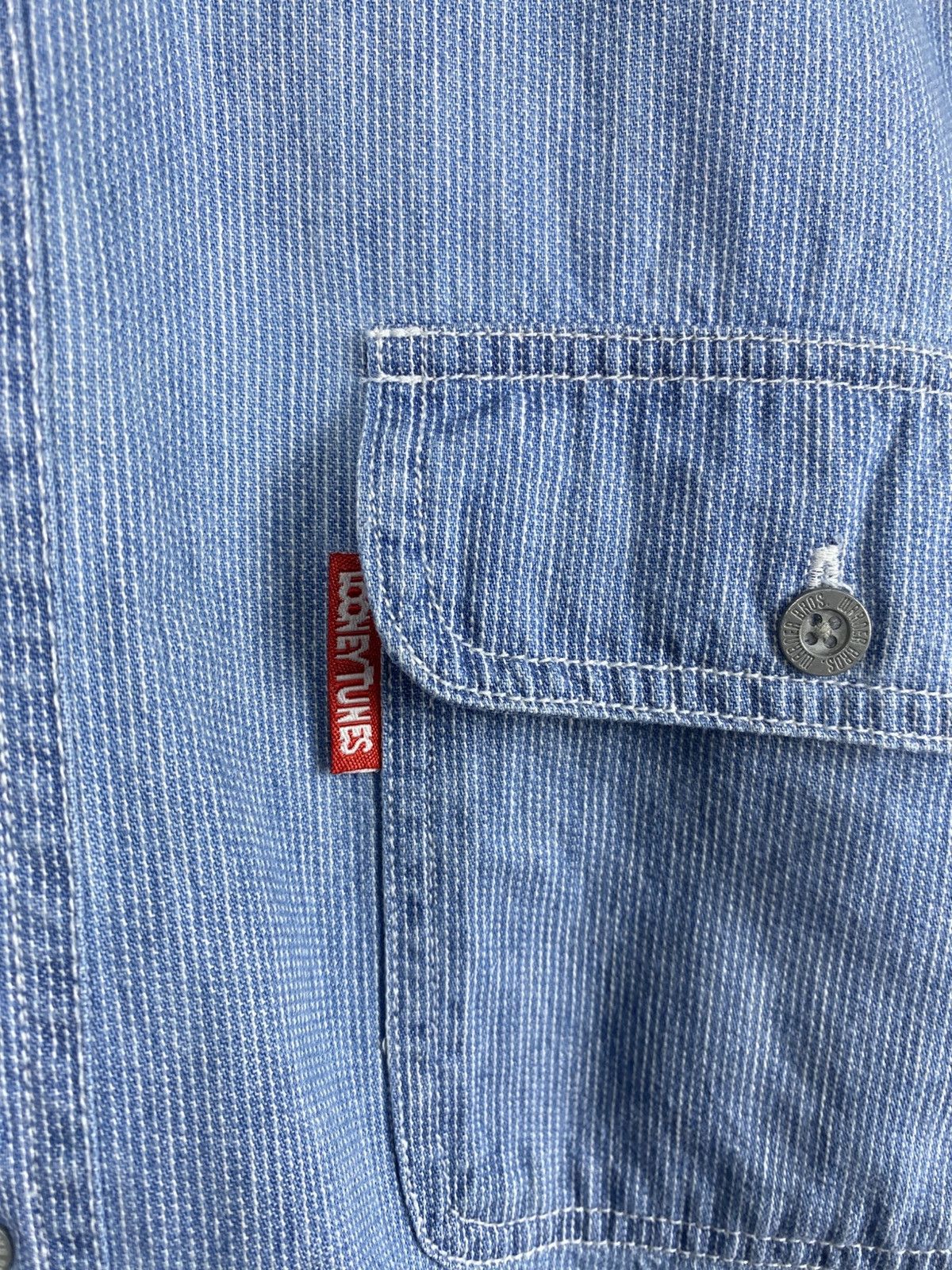 Vintage × Warner Bros Vintage Warner Bros Denim Shirt Looney Tunes Men size L 1998 Size US L / EU 52-54 / 3 - 4 Thumbnail