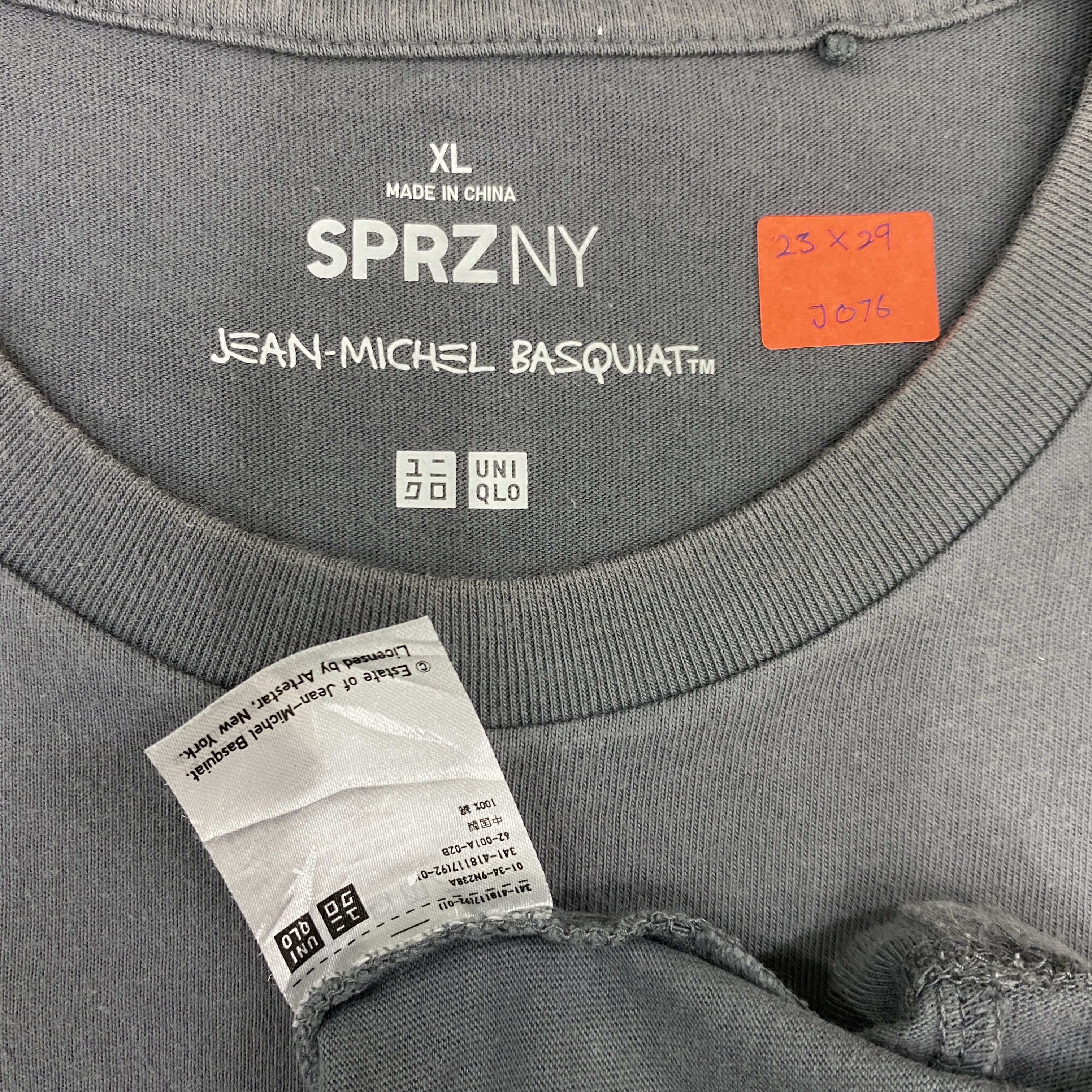 Jean Uniqlo x Jean Michel Basquiat Crown TShirt - J076 Size US L / EU 52-54 / 3 - 3 Thumbnail