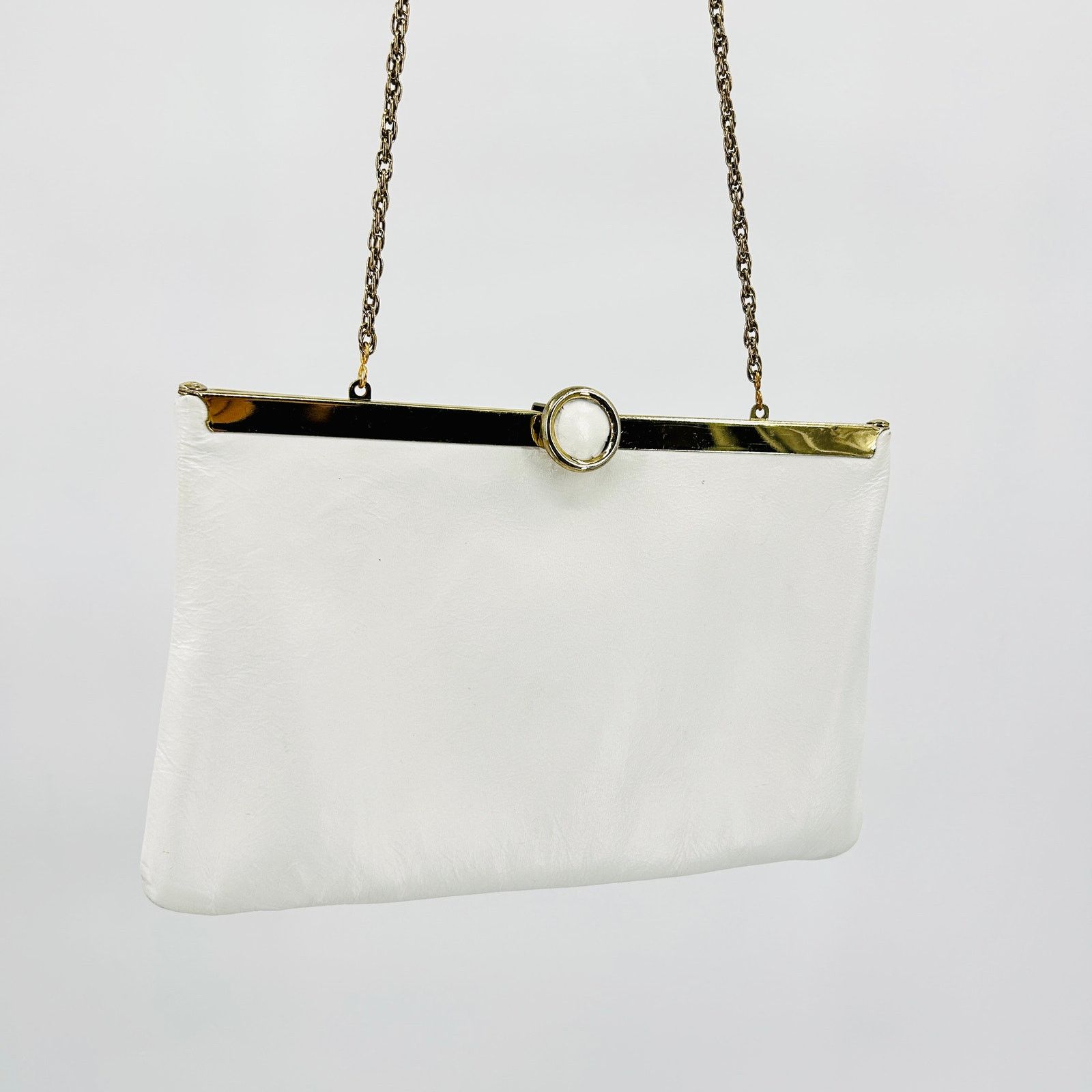 Vintage 80s White Leather Gold Frame Clutch Shoulder Bag Chain Strap Size ONE SIZE - 2 Thumbnail