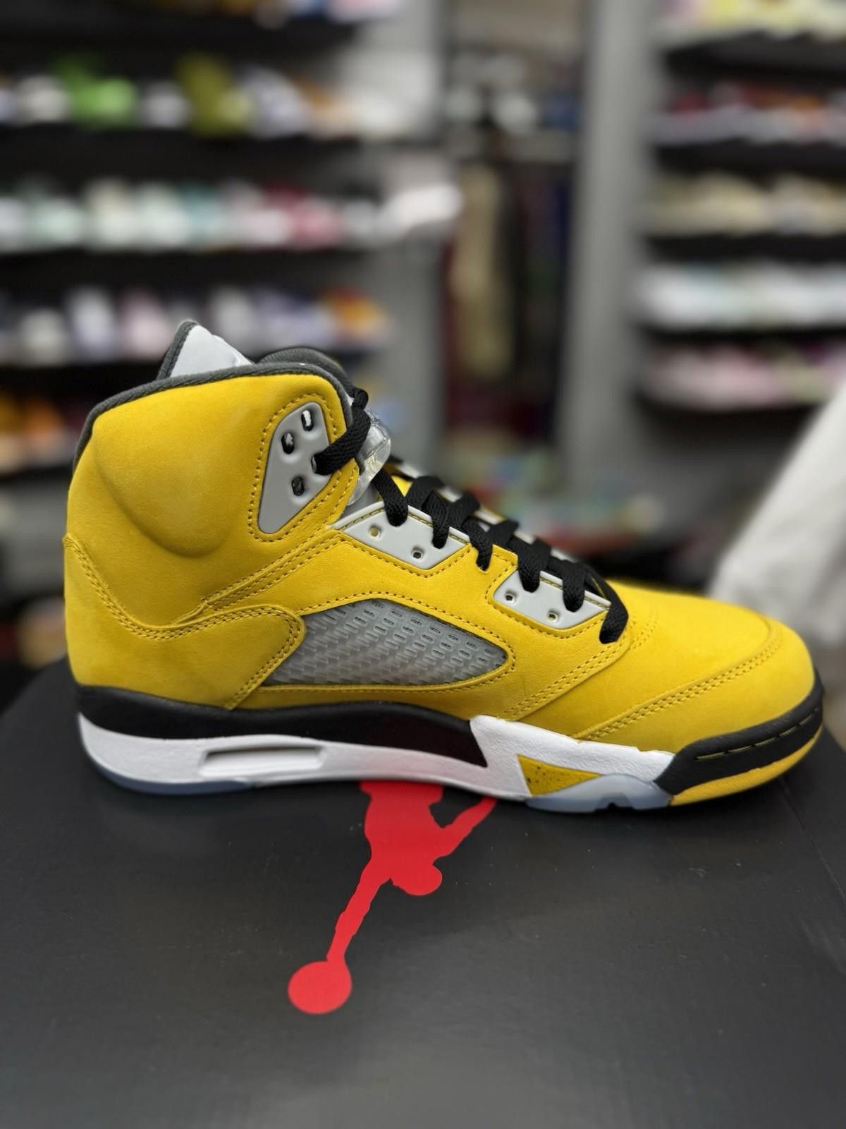 Jordan Brand Air Jordan 5 Retro Tokyo T23 (2025) IO3372-700 New (7.5) Size US 7.5 / EU 40-41 - 5 Thumbnail