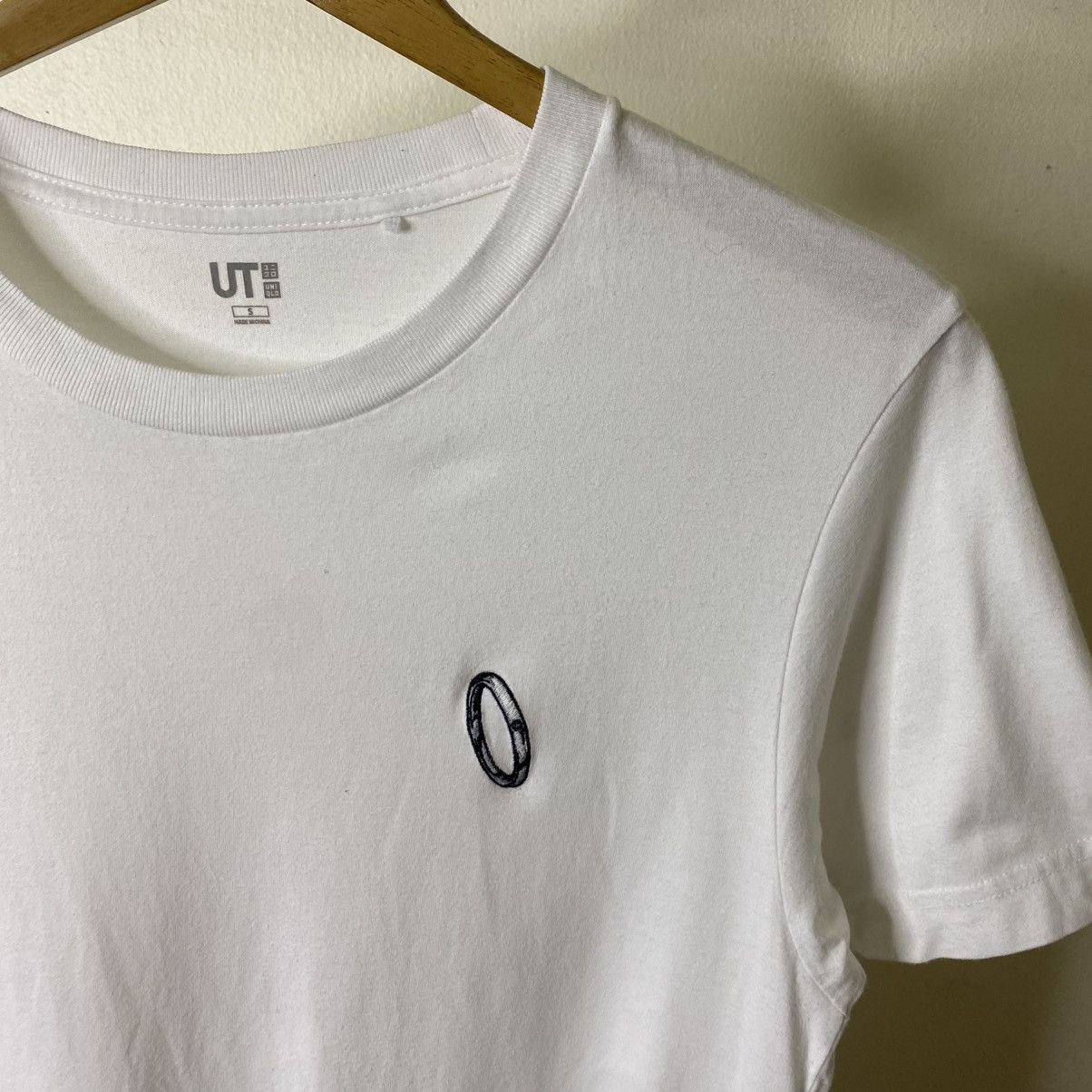 Uniqlo Jujutsu Kaisen 0 Yuta Okkotsu and Rika Orimoto Anime Tshirt Size US M / EU 48-50 / 2 - 7 Thumbnail