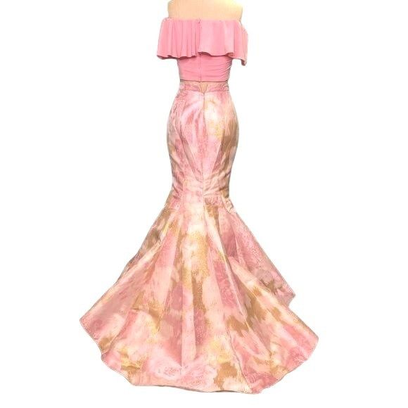 Designer Jovani Mermaid Off the Shoulder Two Piece Pink and Gold Gown Size XXS / US 00 / IT 34 - 4 Thumbnail