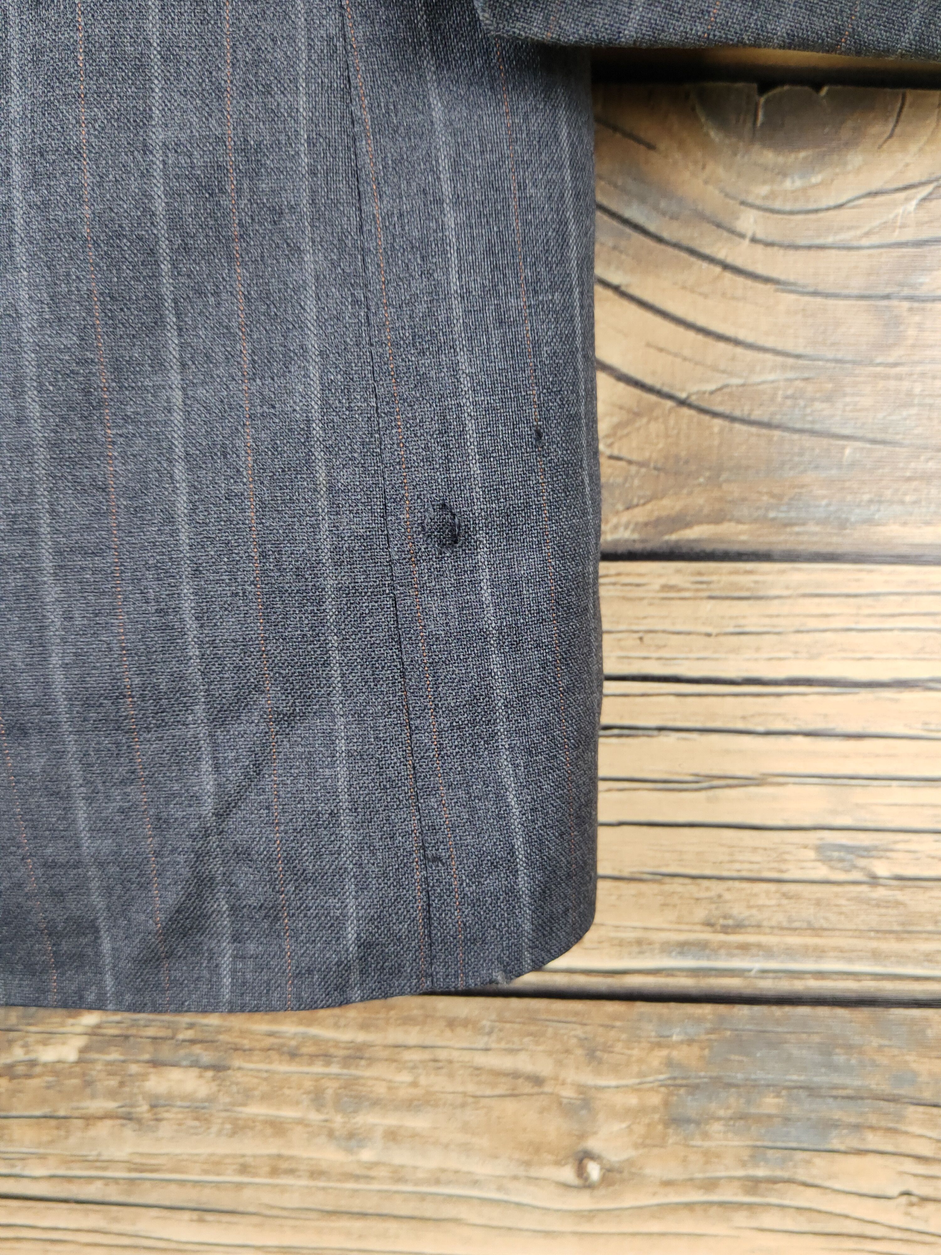 Burberry × Vintage Vintage Burberry Dark Gray Blazers Distressed minor. Size US L / EU 52-54 / 3 - 6 Thumbnail