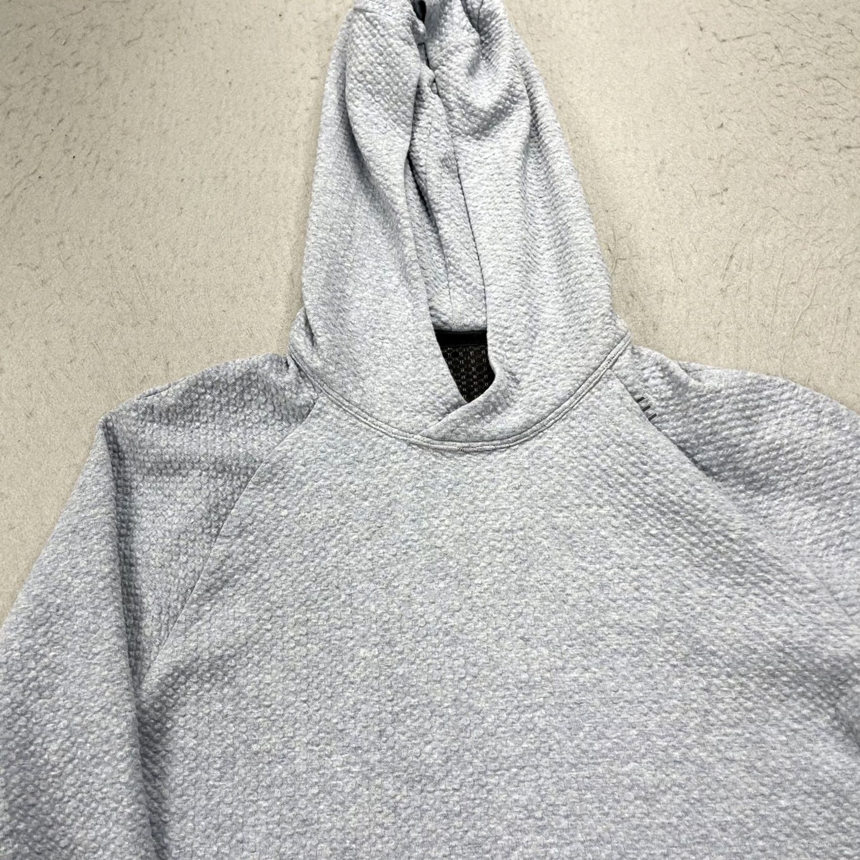 Lululemon Lululemon Hoodie Mens Small Blue Gray Textured Tech Stryker LM3BF7S Size US L / EU 52-54 / 3 - 2 Thumbnail