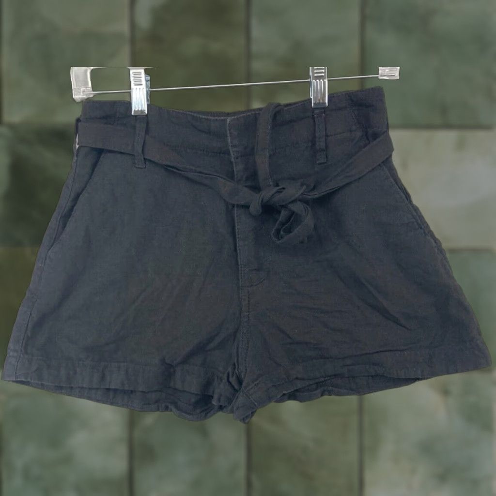 Abercrombie & Fitch Abercrombie & Fitch Womens Shorts XS Black Paperbag Short Women XS Black Abercrombie & Fitch Paperbag Shorts Black Size 26" / US 2 / IT 38 - 1 Thumbnail