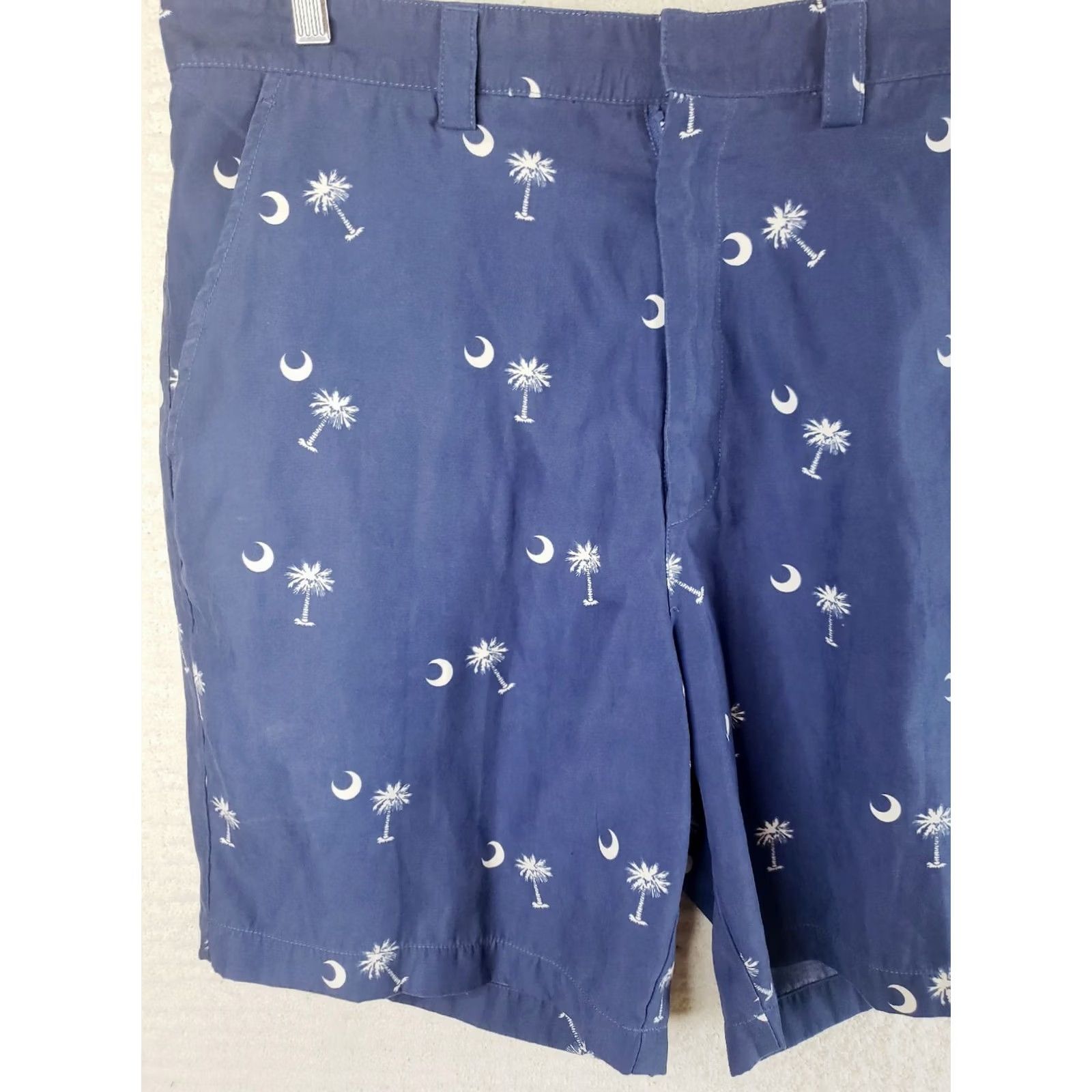 Vintage Bermuda Styles Men's Shorts 36x8 Blue Palmetto & Crescent Moon SC State Flag Flat Front Regular Inseam 8" Cotton Polyester Casual Size US 36 / EU 52 - 2 Thumbnail
