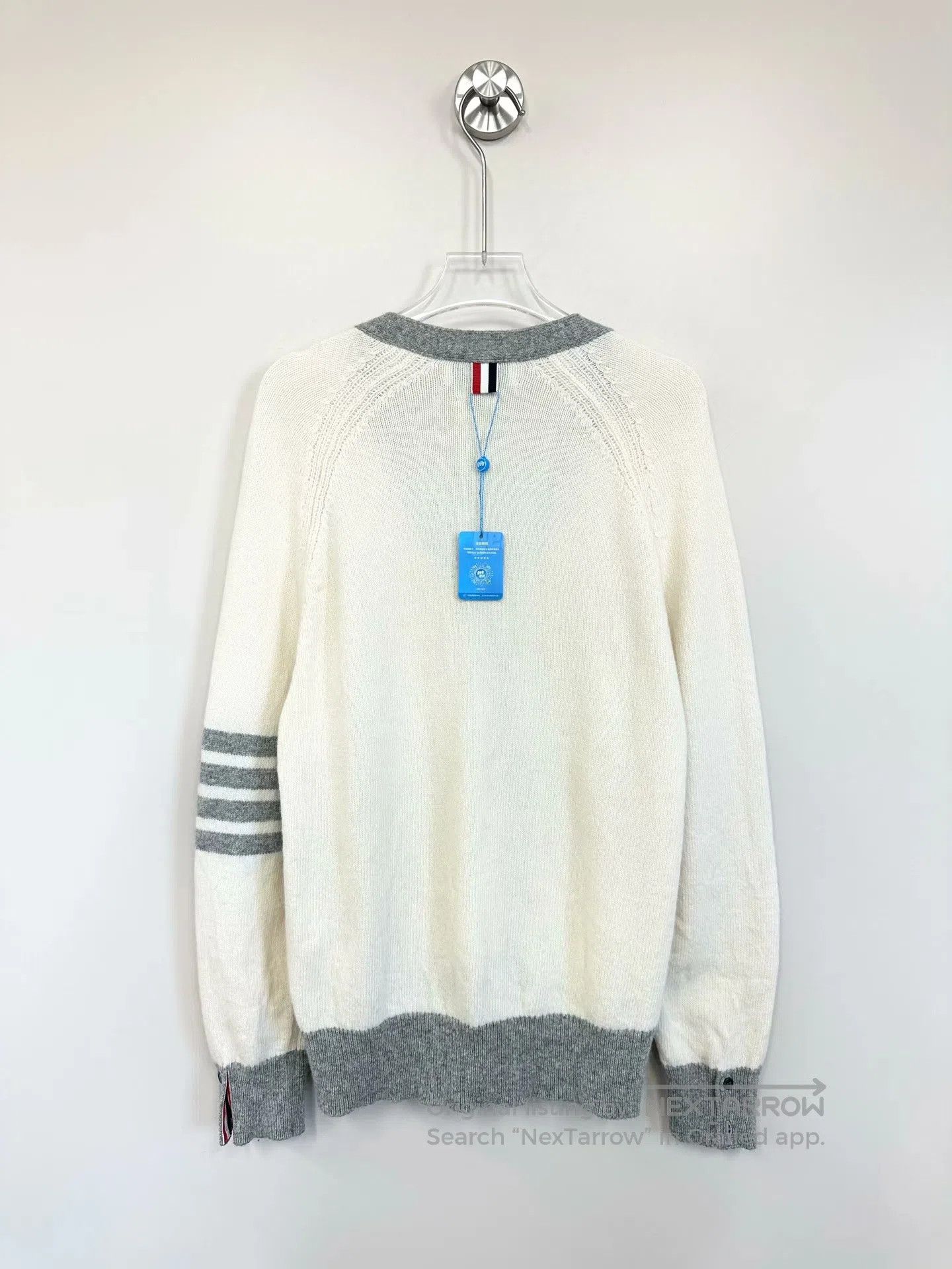 Thom Browne Thom Browne White and grey color block classic four-stripe Size S / US 4 / IT 40 - 2 Thumbnail