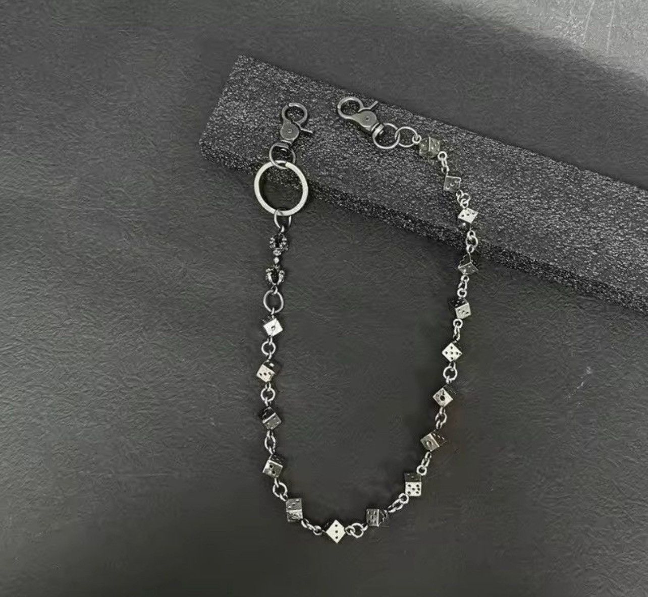 Jewelry Lucky Dice Wallet Chain Accessories Size ONE SIZE - 2 Thumbnail