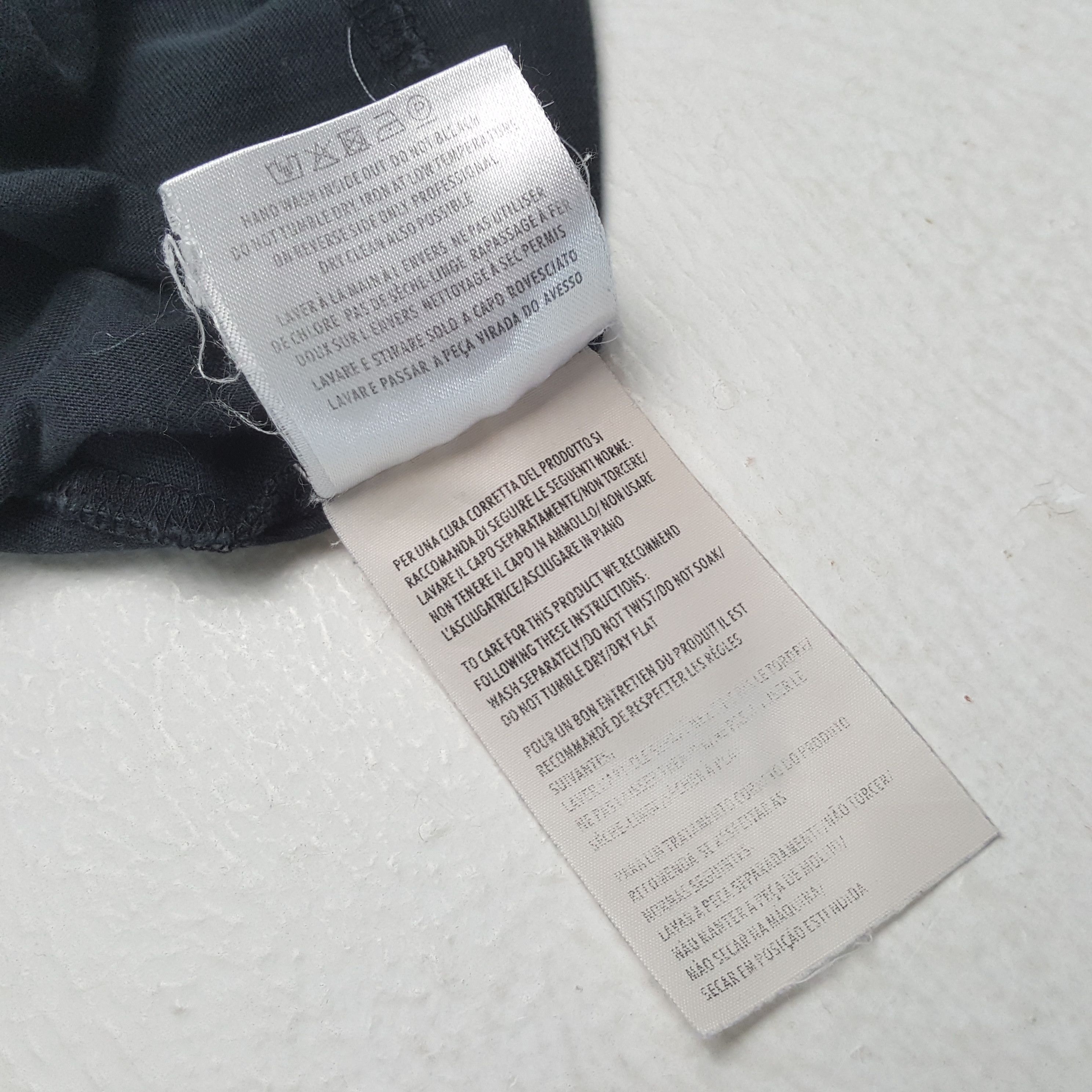 Gucci × Vintage Vintage GUCCI Italian Fashion Brand T-Shirts Size US L / EU 52-54 / 3 - 5 Thumbnail