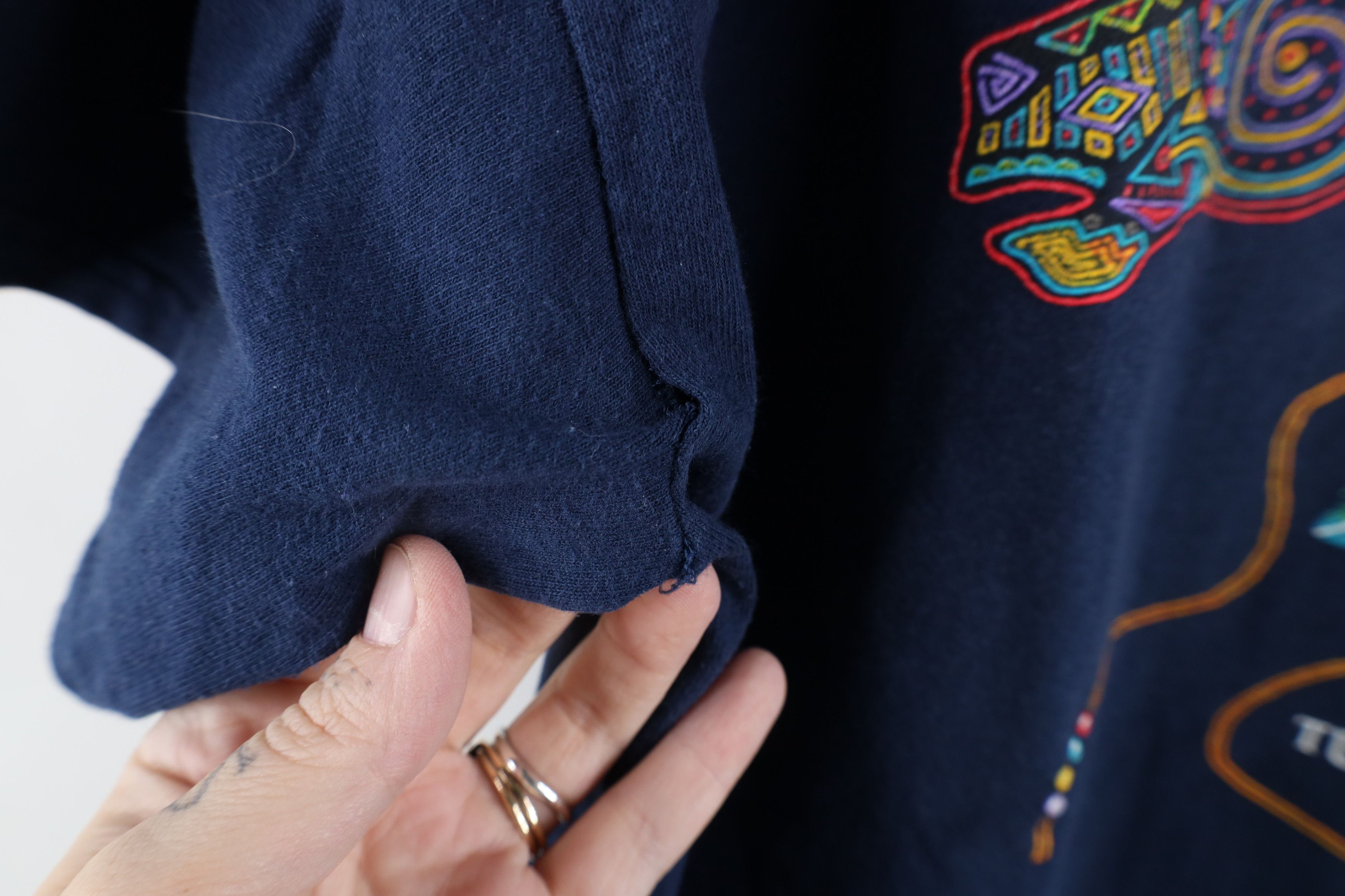 Vintage Vintage 90s Streetwear Arizona Rainbow Horse T-Shirt USA Size L / US 10 / IT 46 - 7 Thumbnail