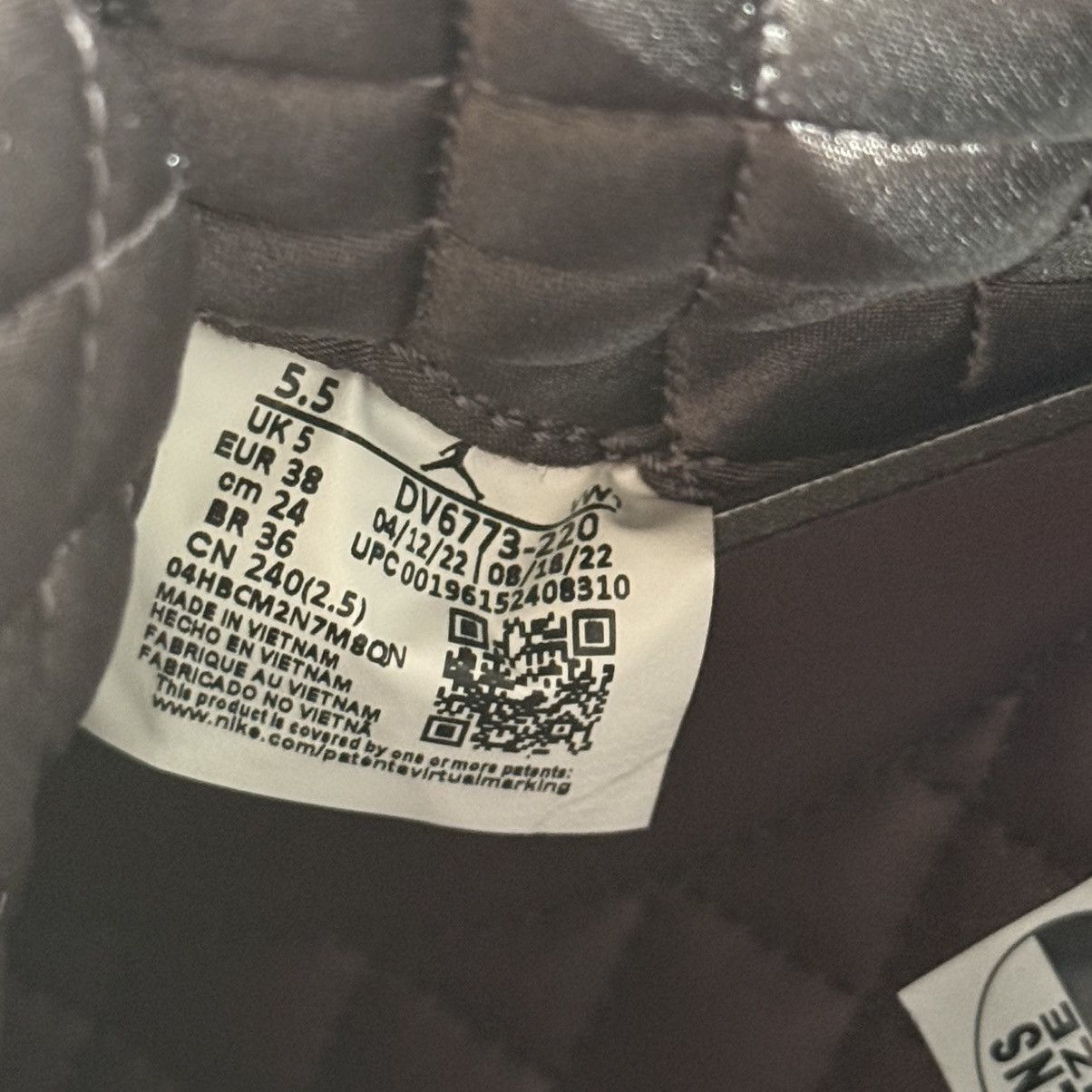 A Ma Maniere × Jordan Brand (SOLD) A Ma Maniére x Air Jordan 4 Retro B 'Violet Ore' Size US 5.5 / EU 38 - 7 Thumbnail