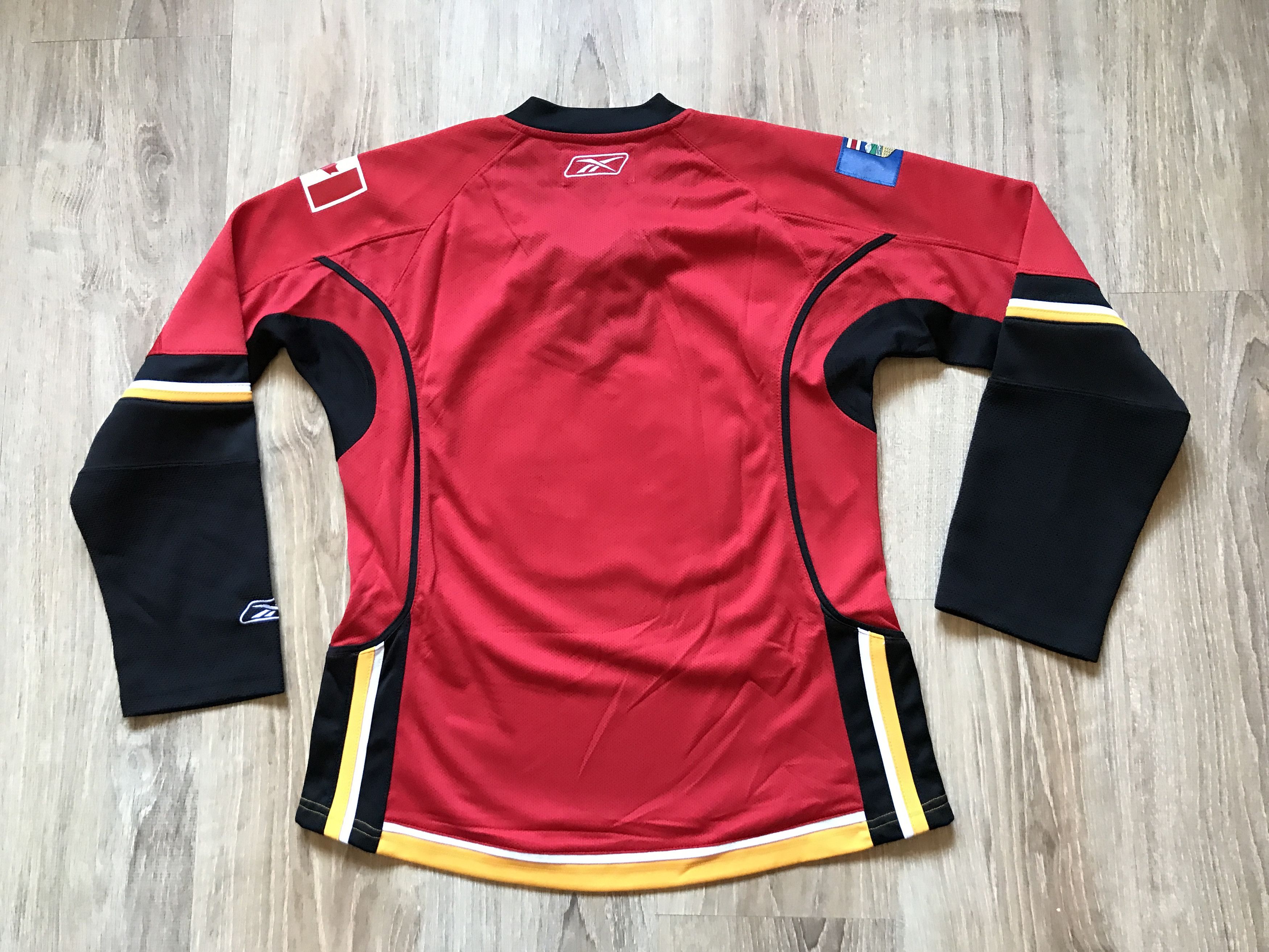 NHL × Reebok × Vintage Vintage Reebok Calgary Flames Womens Hockey Jersey Size M / US 6-8 / IT 42-44 - 6 Thumbnail