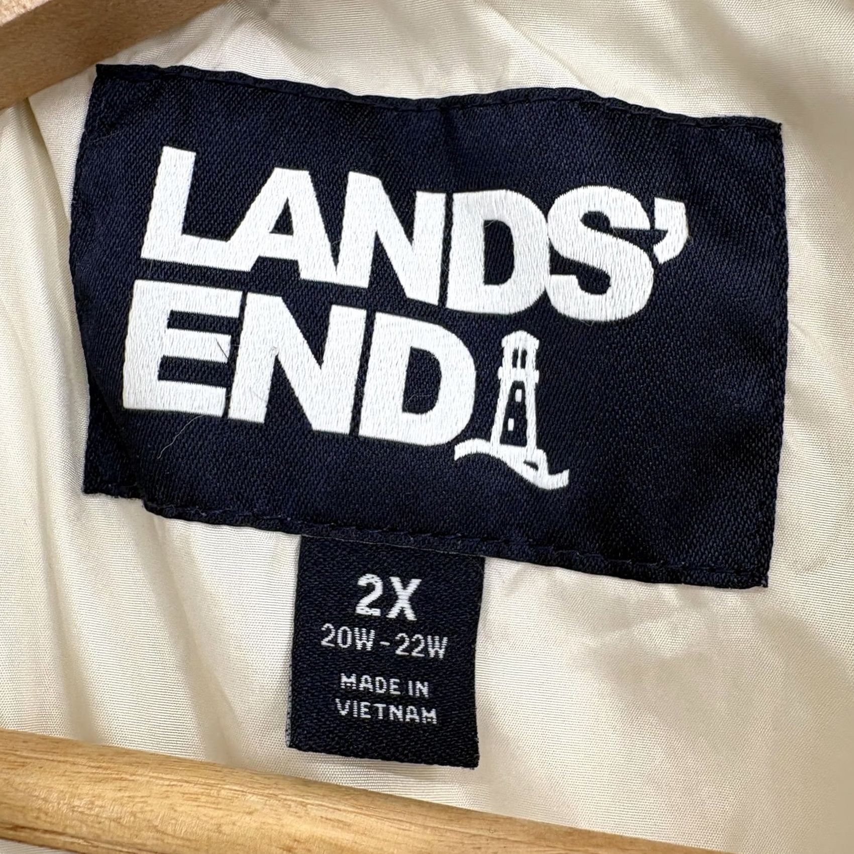 Lands' End Lands' End Vest Womens Plus 2X White Down Puffer Quilted Full Zip Lightweight Vest Womens Plus 2X White Down Puffer Quilted Full Zip Lightweight Size XXL / US 16-18 / IT 52-54 - 4 Thumbnail