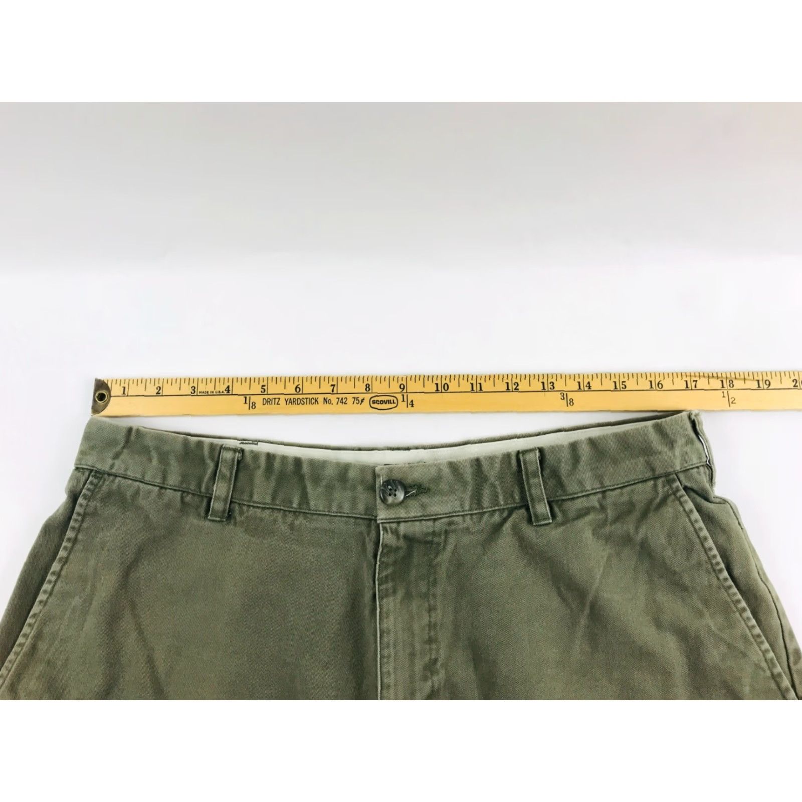 Izod IZOD Dress Shorts Mens 36 Green Flat Front Chino Cotton Blend Casual Regular Size 36 Web Mens Size US 36 / EU 52 - 3 Thumbnail